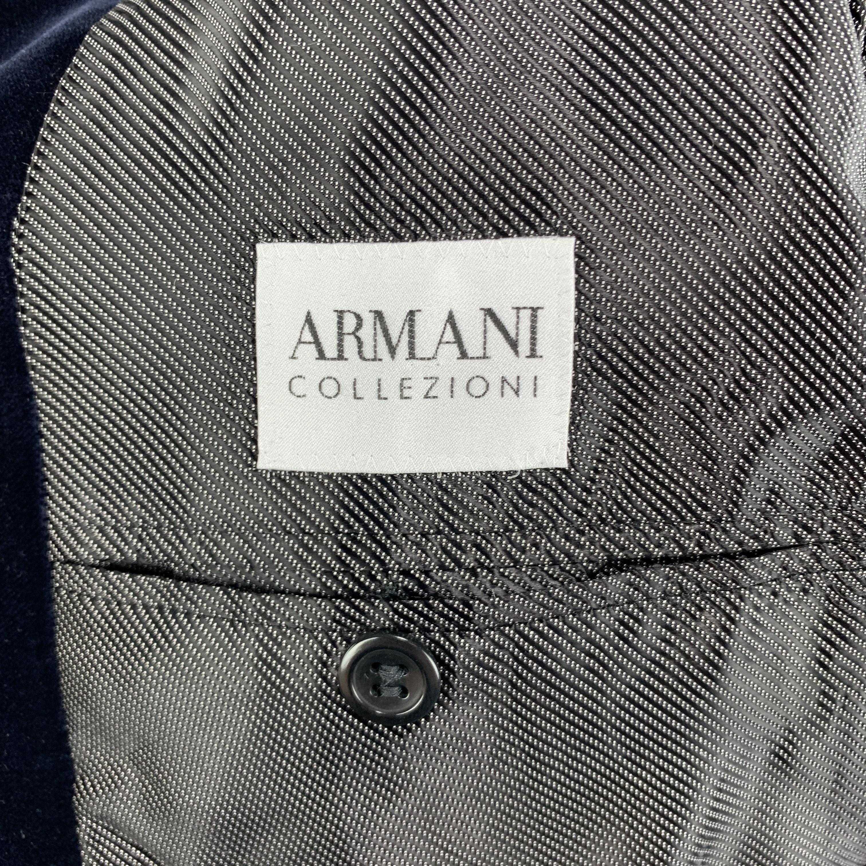 Men's ARMANI COLLEZIONI Size 40 Navy Velvet Notch Lapel Sport Coat