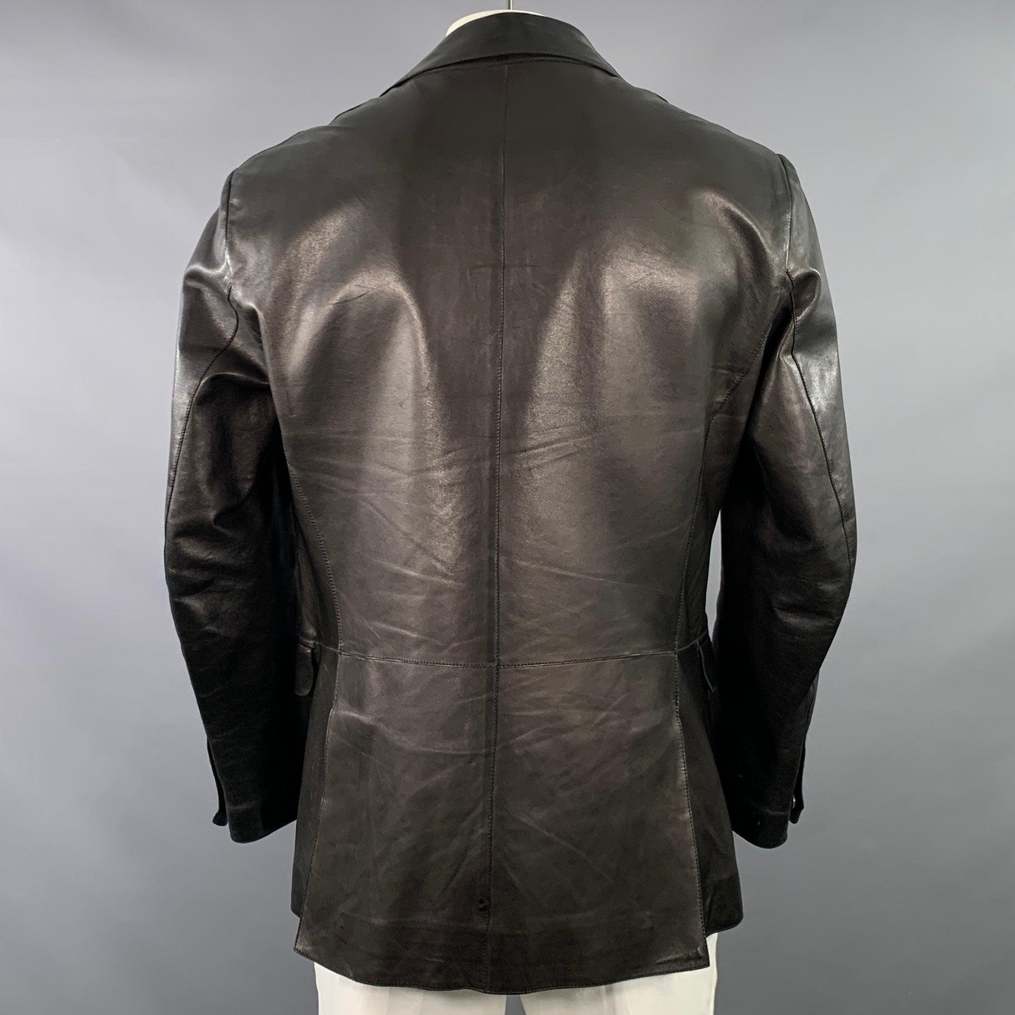 ARMANI COLLEZIONI Size 42 Black Lambskin Leather Single Breasted Notch Lapel Jacket In Good Condition For Sale In San Francisco, CA