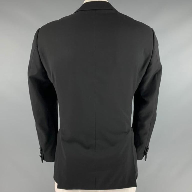 ARMANI COLLEZIONI Size 42 Black Wool Notch Lapel Sport Coat In Good Condition For Sale In San Francisco, CA