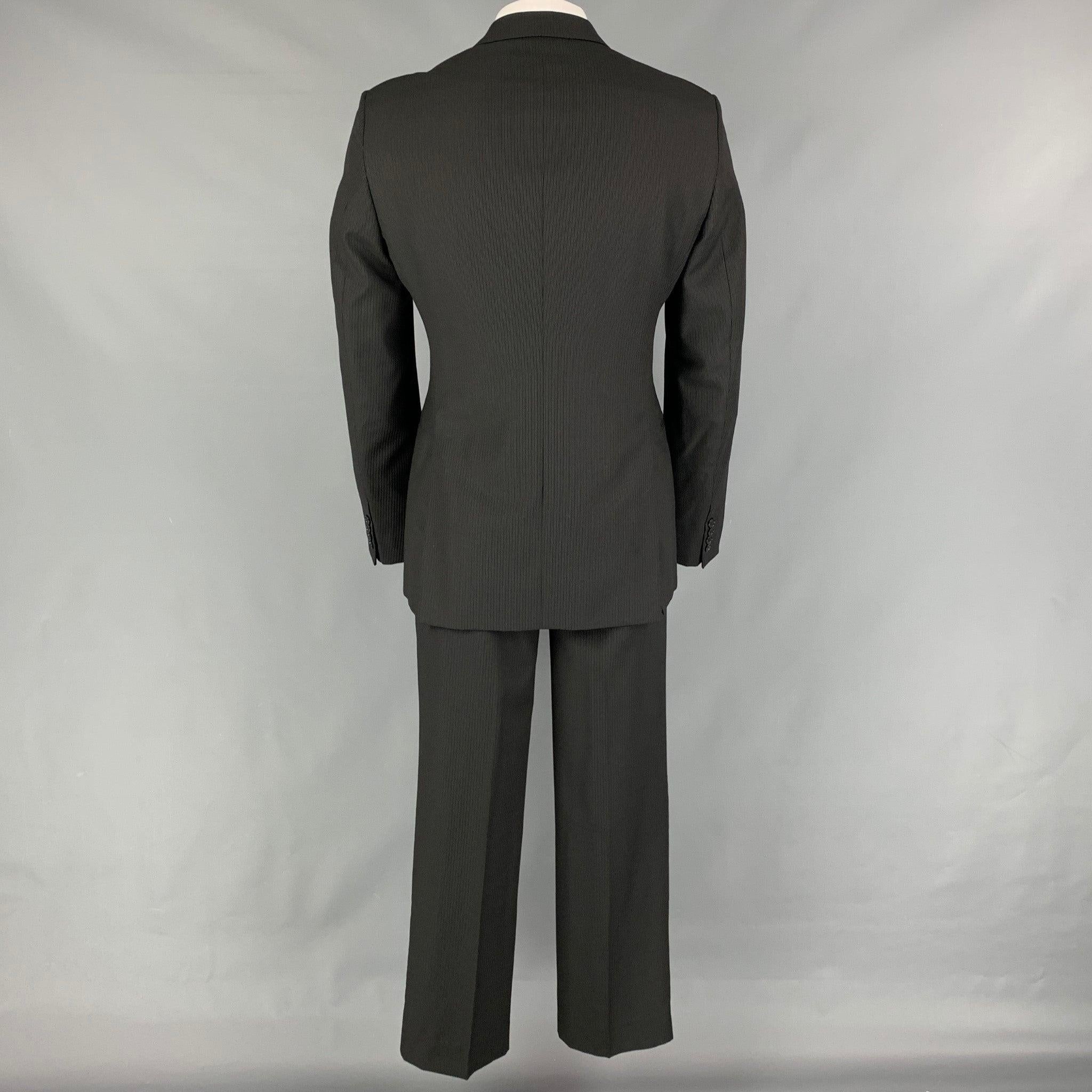 ARMANI COLLEZIONI Size 42 Long Black Pinstripe Wool Notch Lapel Suit In Good Condition For Sale In San Francisco, CA