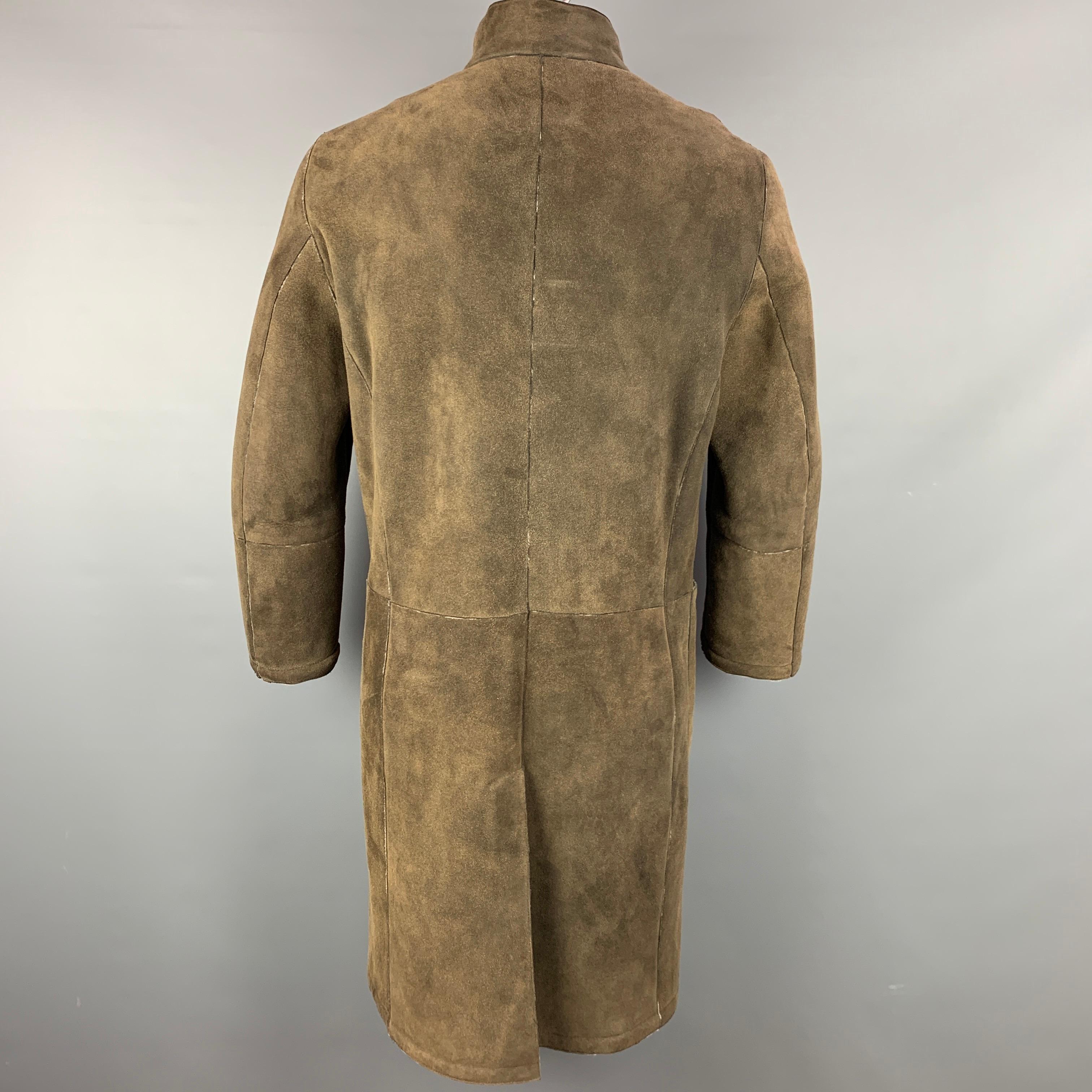 ARMANI COLLEZIONI Size 42 Olive Distressed Shearling Buttoned Coat In Good Condition In San Francisco, CA