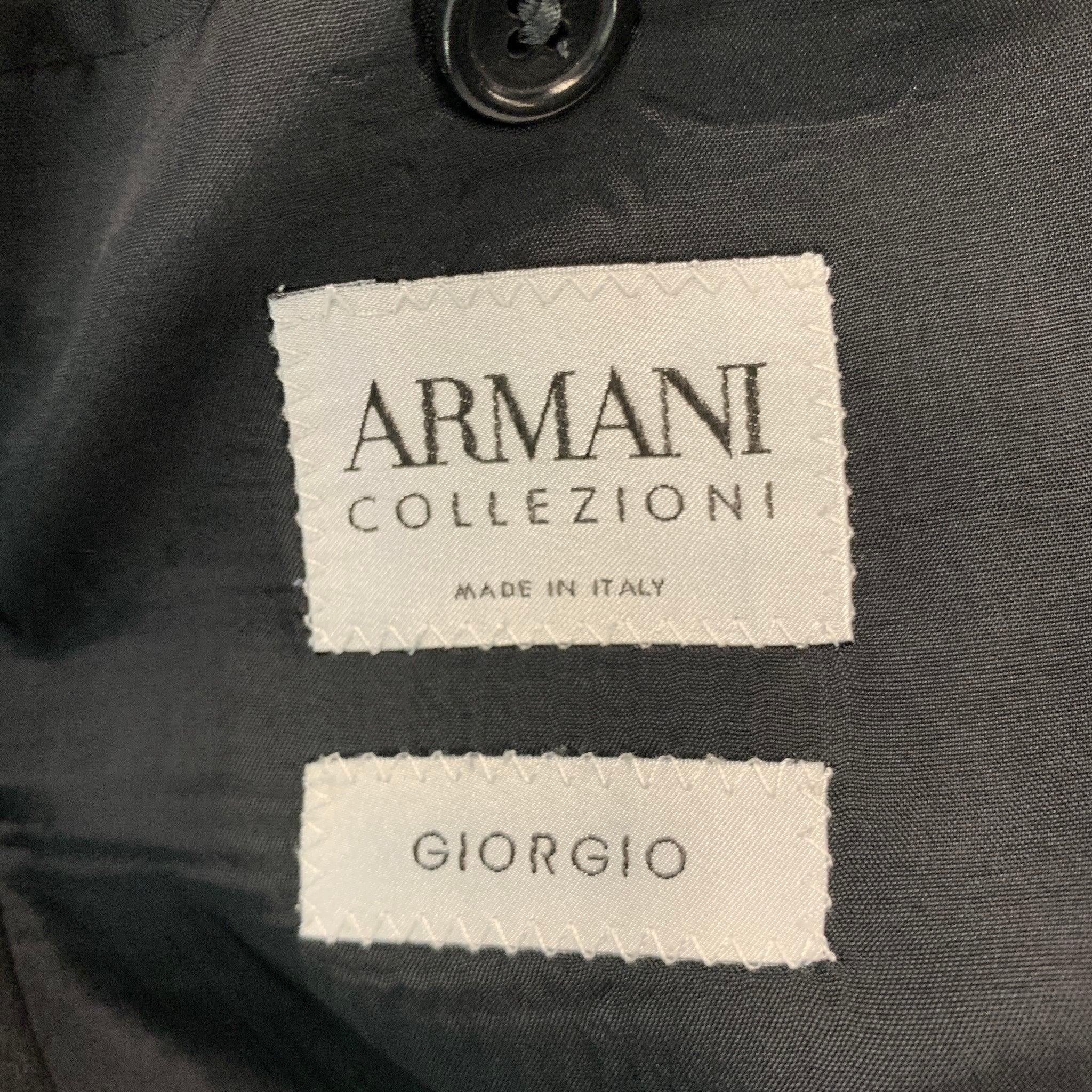 ARMANI COLLEZIONI Size 44 Black Solid Wool Tuxedo Sport Coat For Sale 2