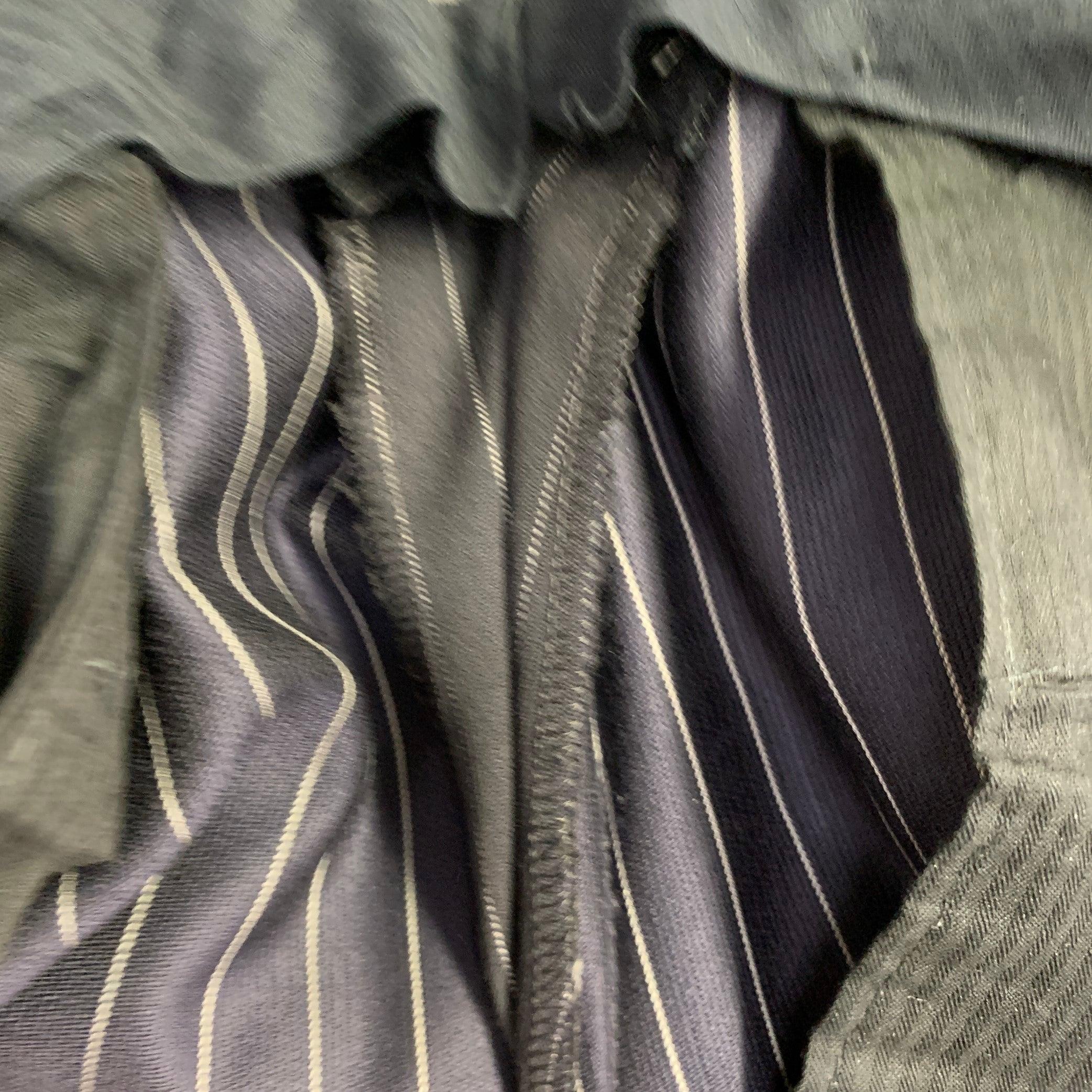 ARMANI COLLEZIONI Size 44 Long Black White Pinstripe Wool Peak Lapel Suit For Sale 7