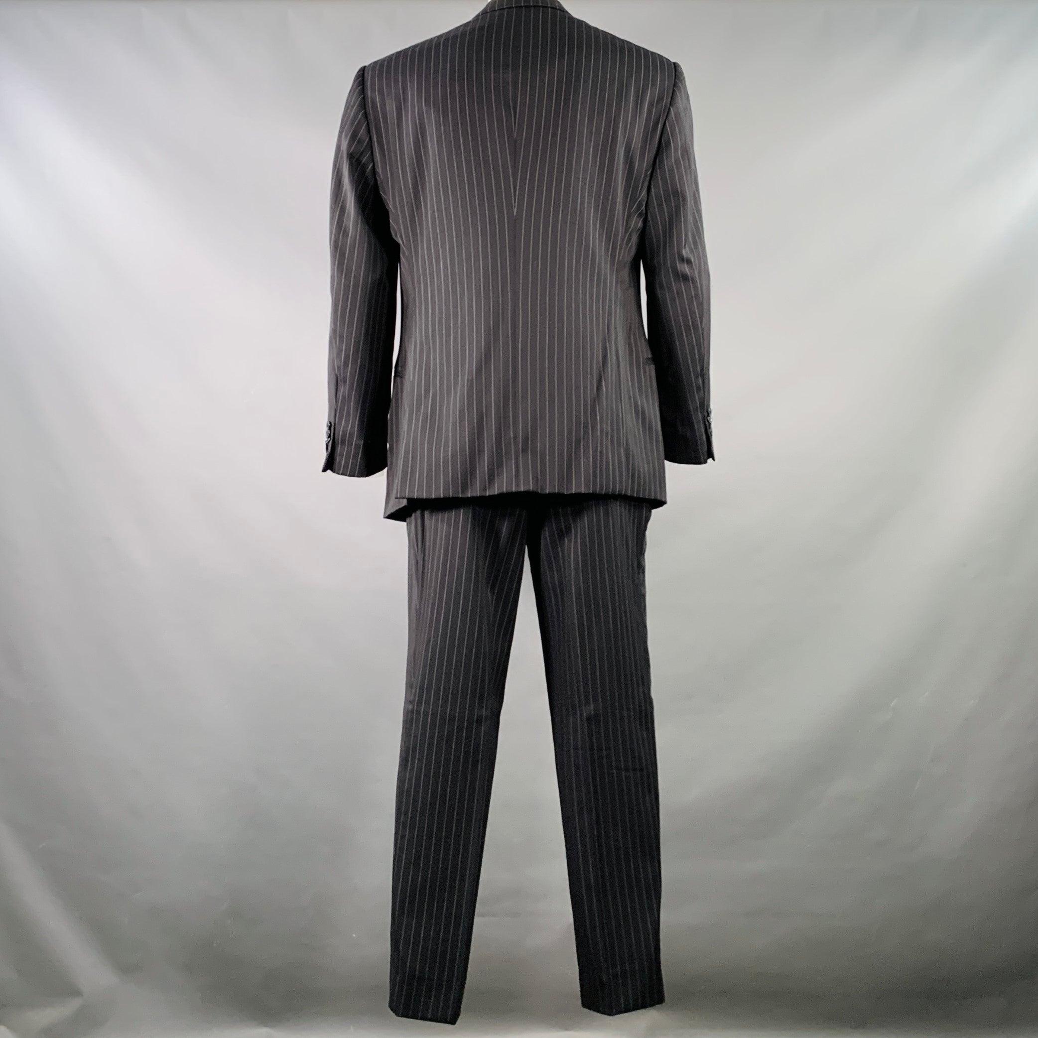 ARMANI COLLEZIONI Size 44 Long Black White Pinstripe Wool Peak Lapel Suit In Good Condition For Sale In San Francisco, CA