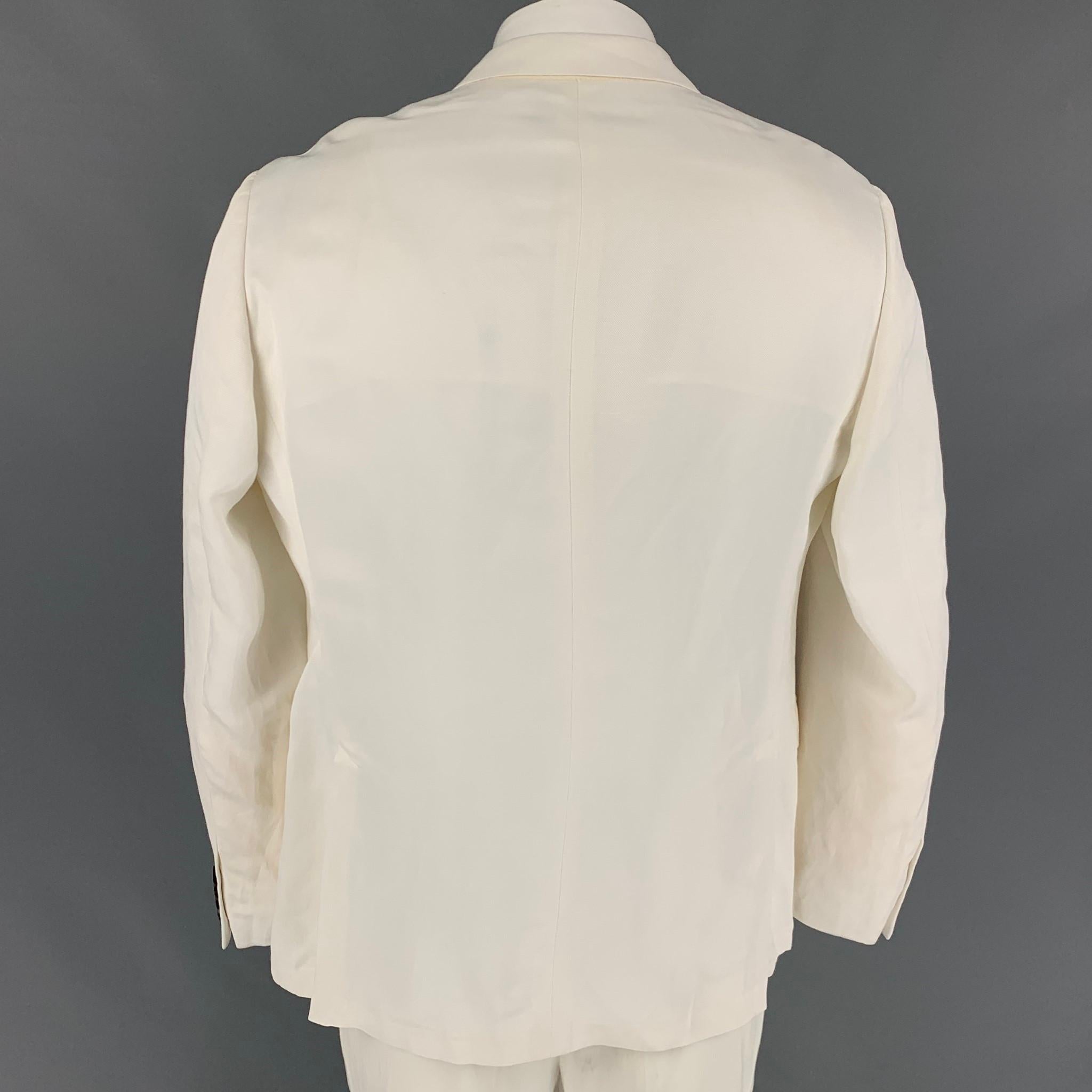 ARMANI COLLEZIONI Size 46 White Viscose Linen Sport Coat In Good Condition In San Francisco, CA