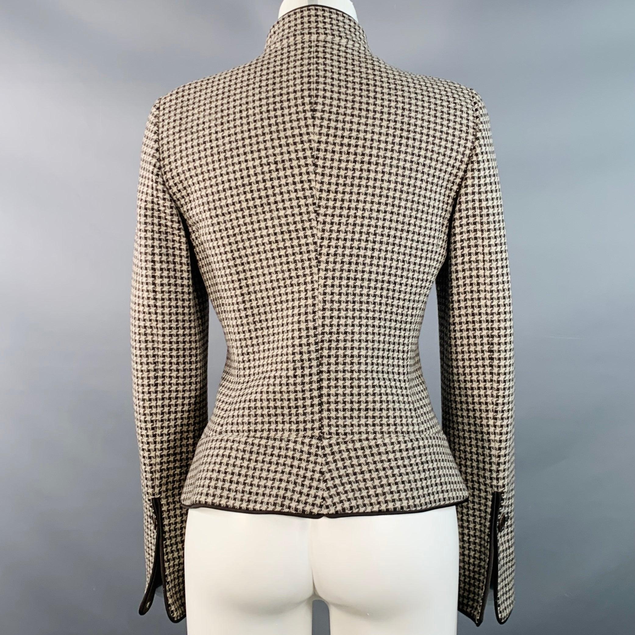 ARMANI COLLEZIONI Size 6 Brown Tan Wool Houndstooth Collarless Jacket Blazer en Excelente estado para la venta en San Francisco, CA