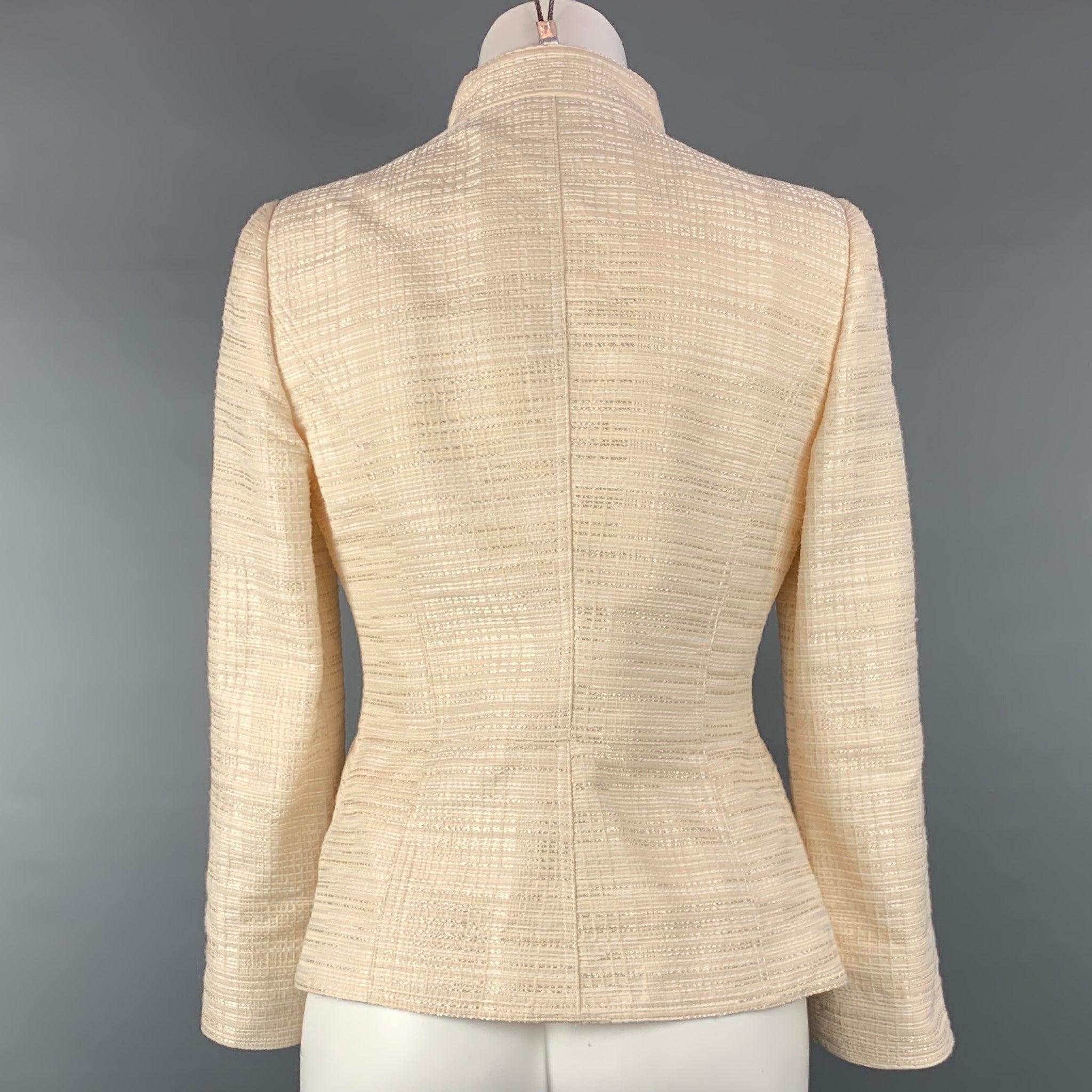 ARMANI COLLEZIONI Size 6 Cream Seersucker Silk / Viscose Buttoned Jacket In Good Condition For Sale In San Francisco, CA