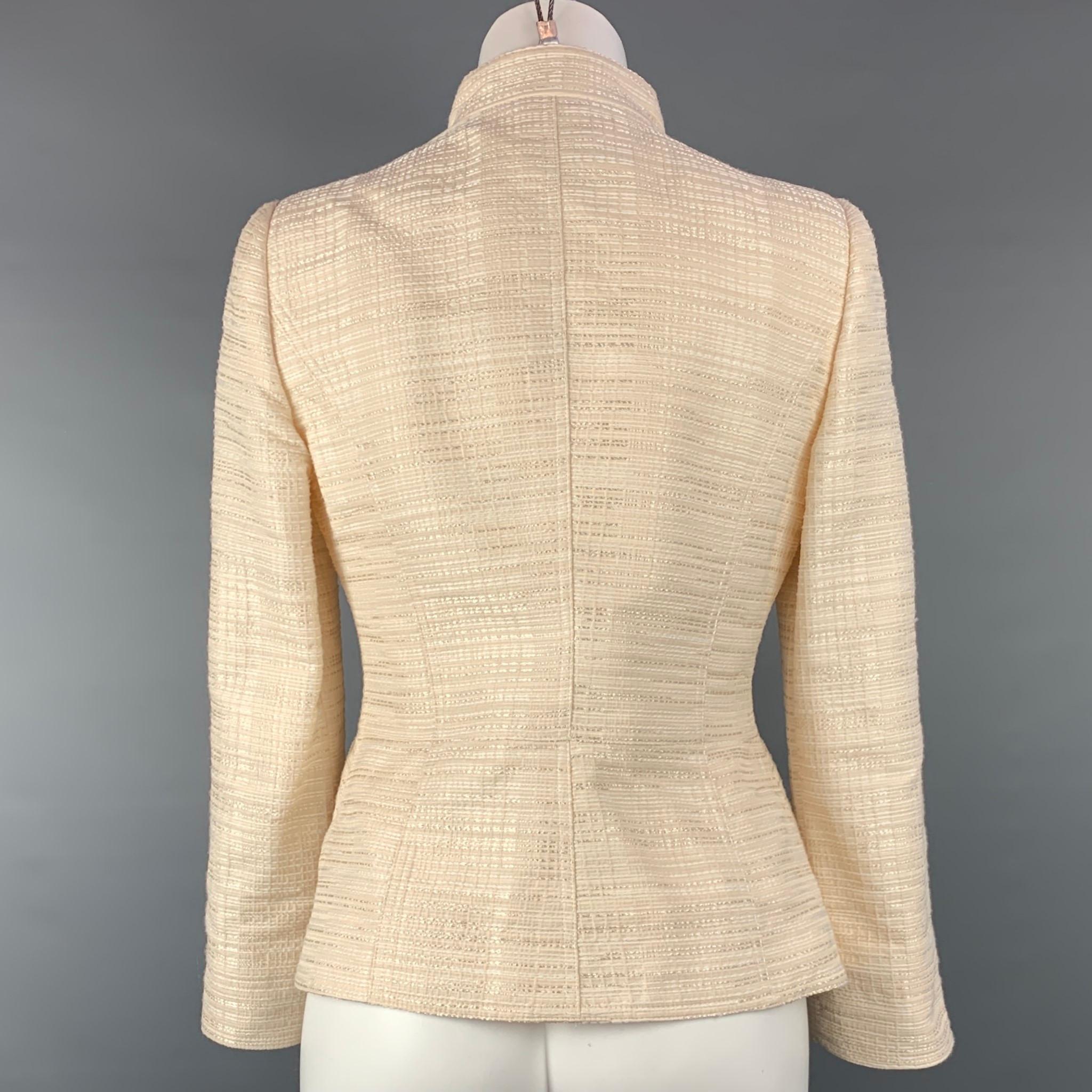 ARMANI COLLEZIONI Chaqueta abotonada de seda / viscosa seersucker crema talla 6 Beige