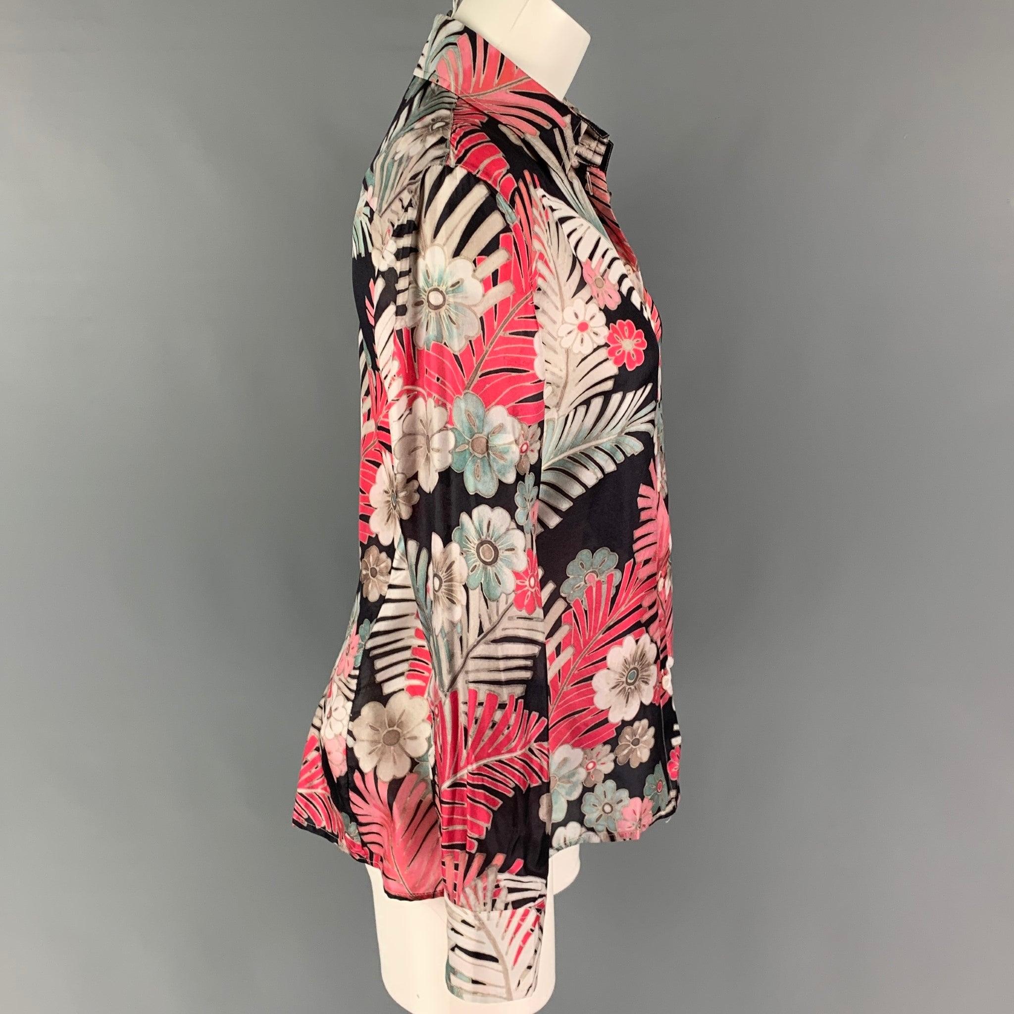 ARMANI COLLEZIONI top comes in a multi-color floral silk featuring a spread collar and a button up closure.
Very Good
Pre-Owned Condition. 

Marked:   6 

Measurements: 
 
Shoulder: 16 inches  Bust: 36 inches Sleeve: 24 inches  Length: 25 inches 
 