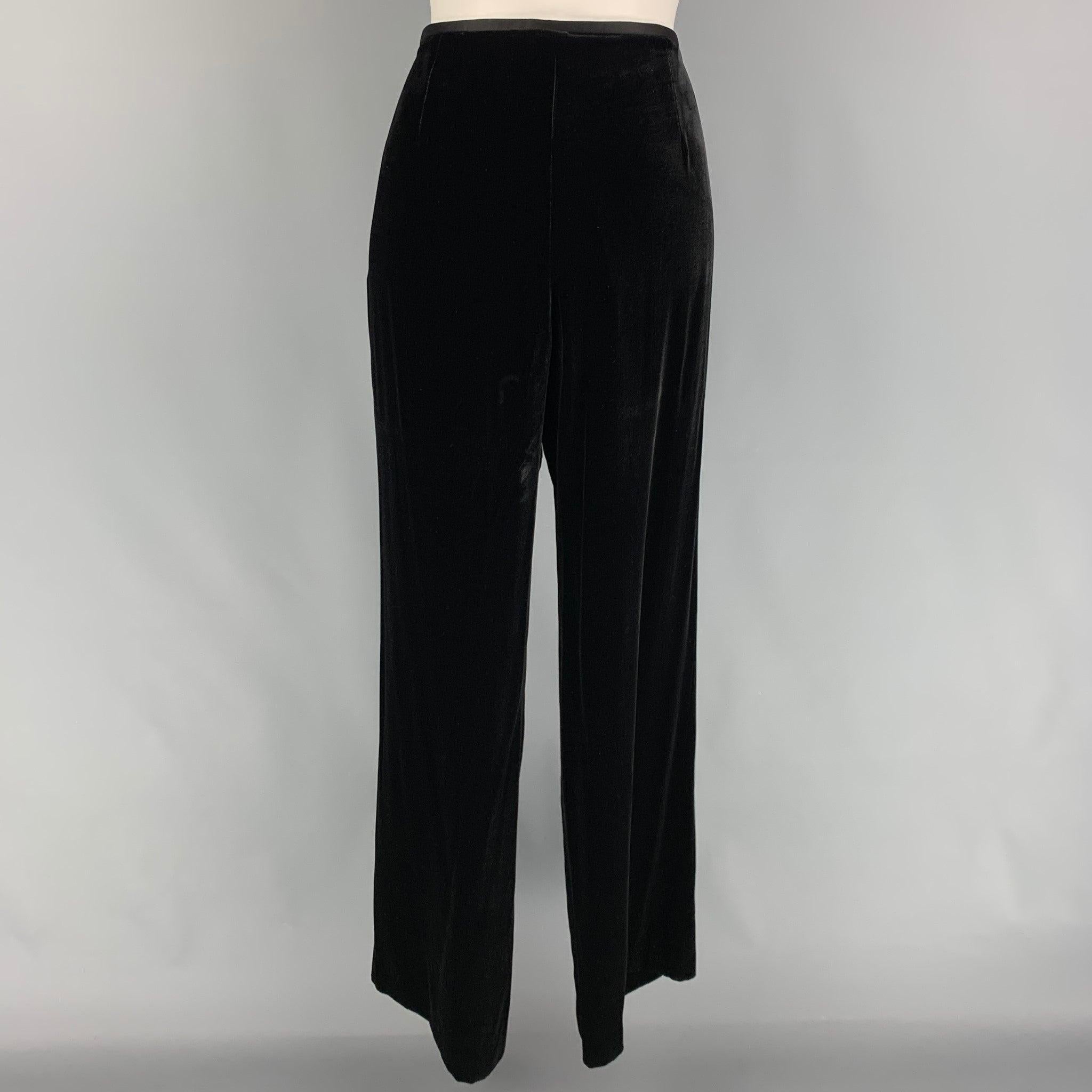 ARMANI COLLEZIONI pants comes in a velvet viscose / silk featuring a wide leg style and a side zipper closure. Made in Italy.
New With Tags.
 

Marked:   8 

Measurements: 
  Waist: 31 inches  Rise: 10.5 inches  Inseam: 31 inches 
  
  
 
Reference: