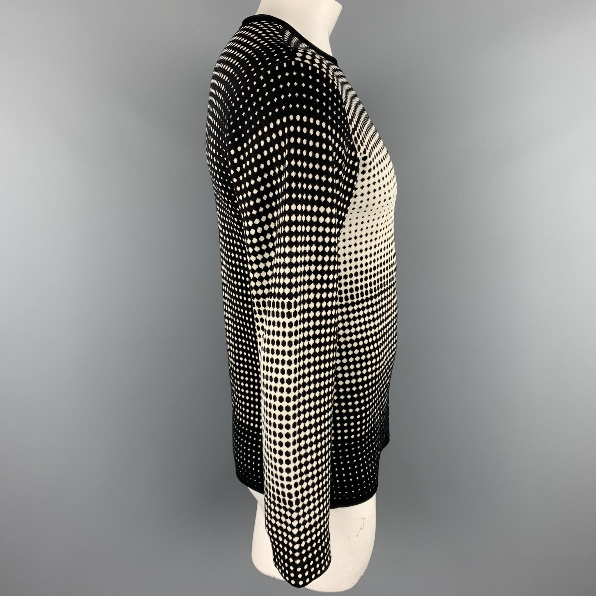 ARMANI COLLEZIONI Size L Black & White Geometric Silk / Viscose Pullover In Excellent Condition In San Francisco, CA