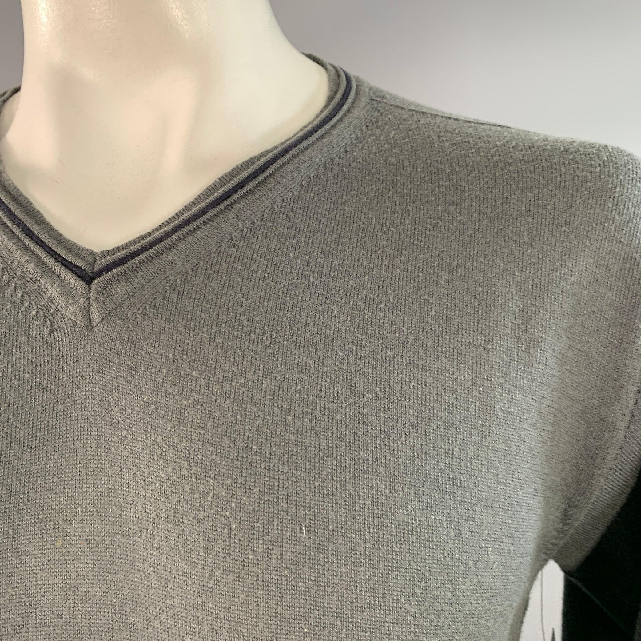 ARMANI COLLEZIONI Taglia L Grigio Nero con bordi a contrasto Pullover in lana vergine e cotone V.L.A. in vendita 2