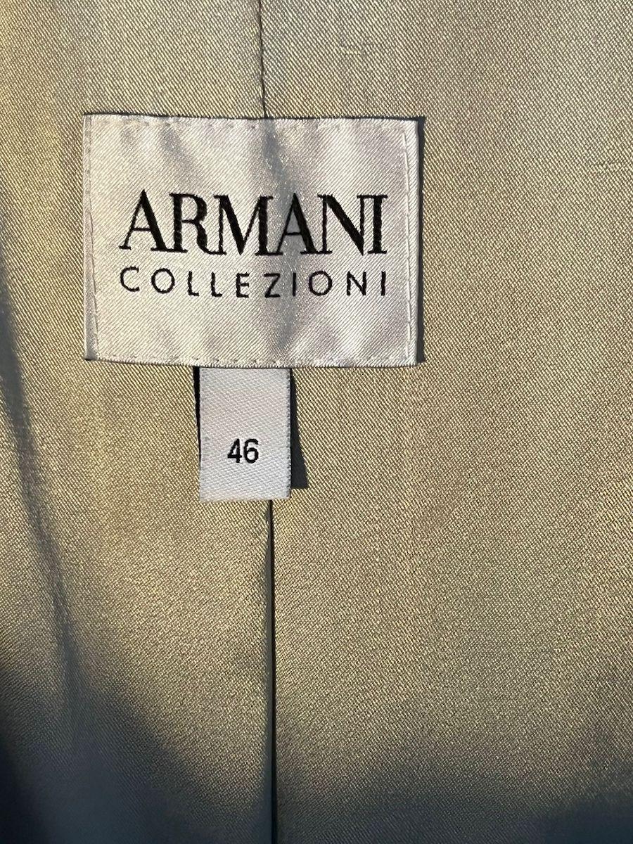 Armani Collezioni Soft Wool-Cashmere Draped Coat in vendita 4