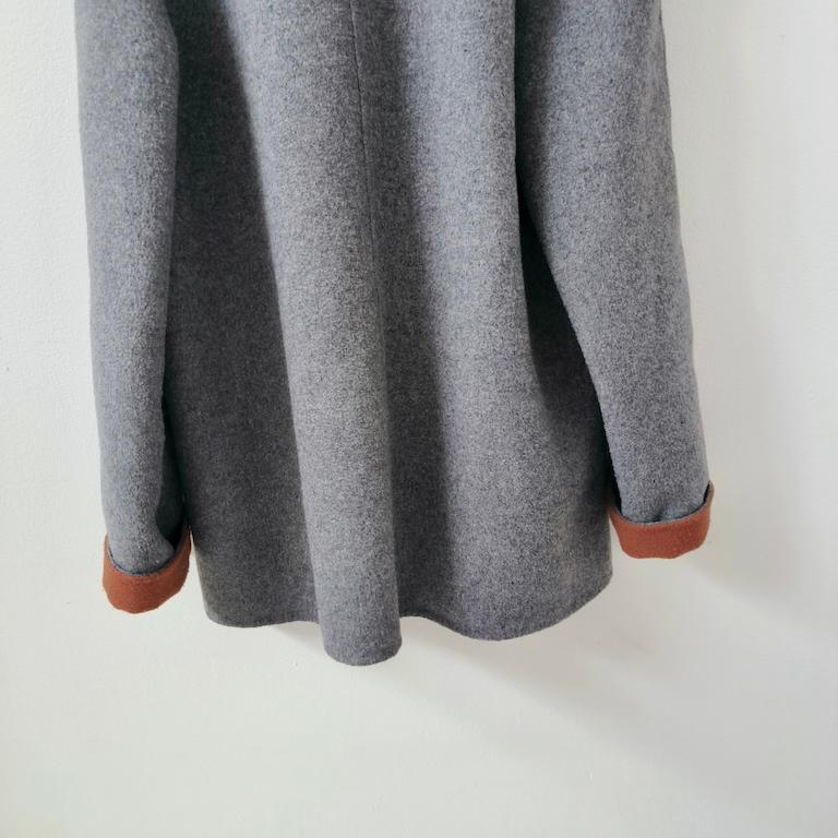 Armani Collezioni two-tone grey wool short coat with patch pockets (IT 44 / US 8 in vendita 7