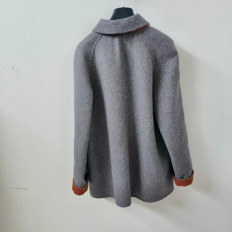 Armani Collezioni two-tone grey wool short coat with patch pockets (IT 44 / US 8 in vendita 9