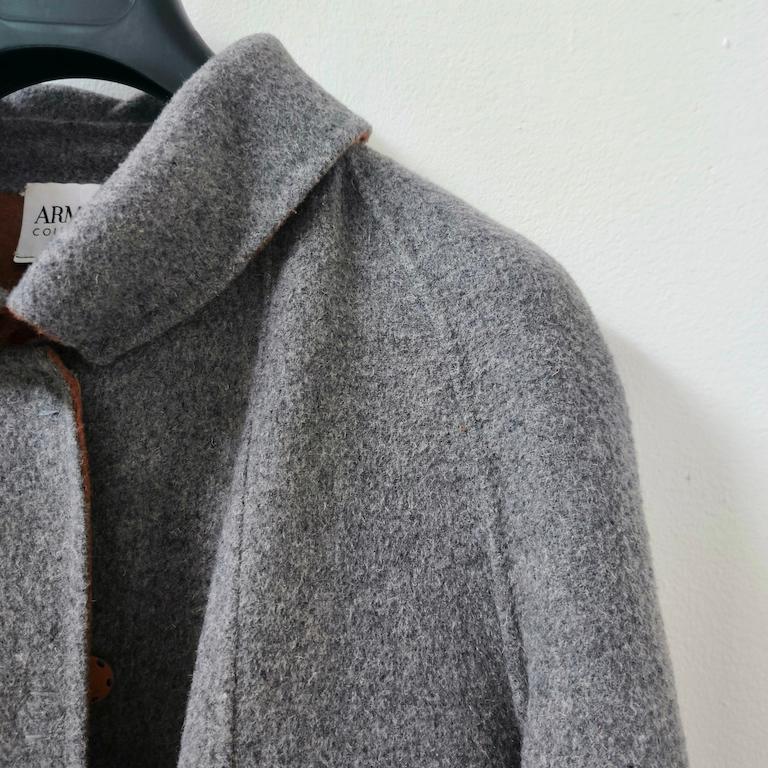 da uomo o donna Armani Collezioni two-tone grey wool short coat with patch pockets (IT 44 / US 8 in vendita