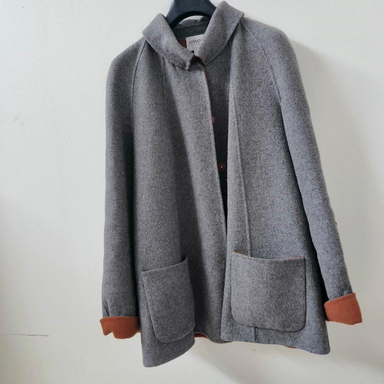 Armani Collezioni two-tone grey wool short coat with patch pockets (IT 44 / US 8 in vendita 4