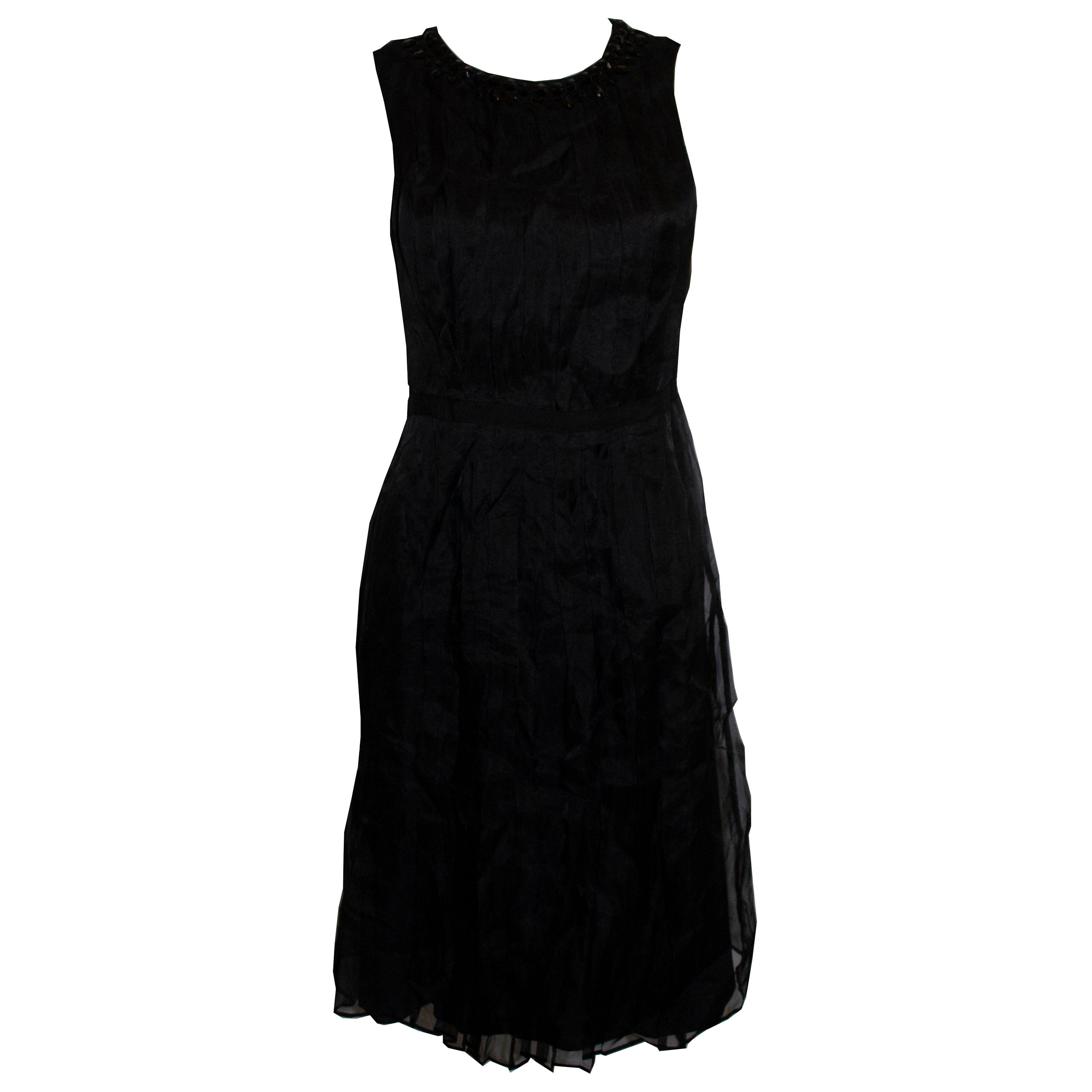 Armani Collezzioni - Robe de cocktail noire avec plis
