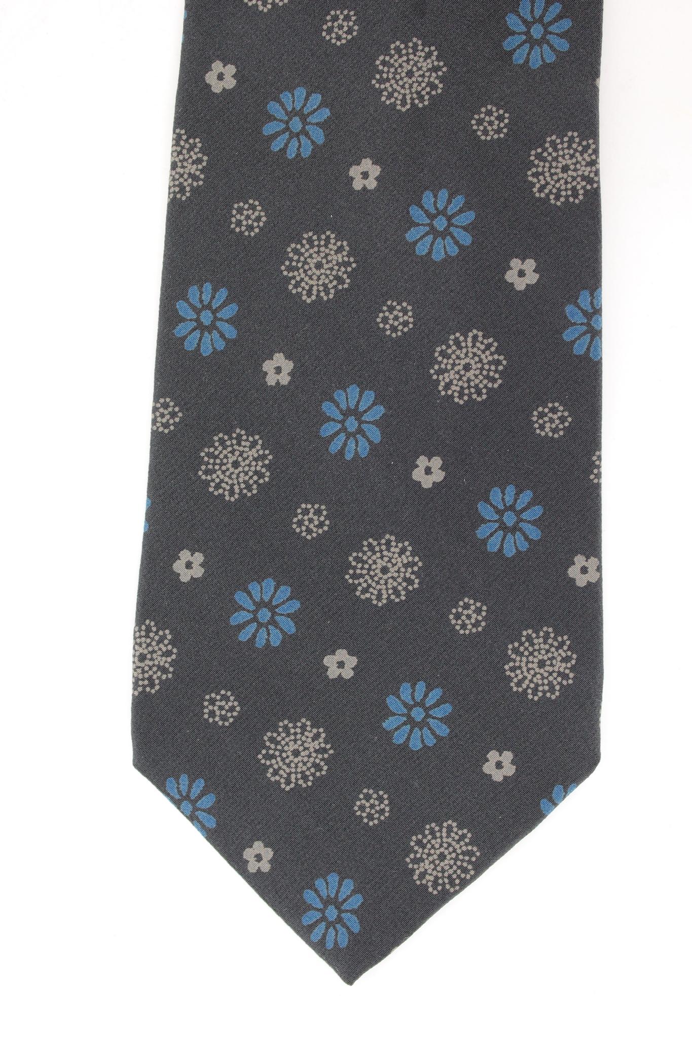 Cravate Vintage YORN 100% Soie - Motif Floral Bleu/azur - Fabriquée En Italie - Occasion