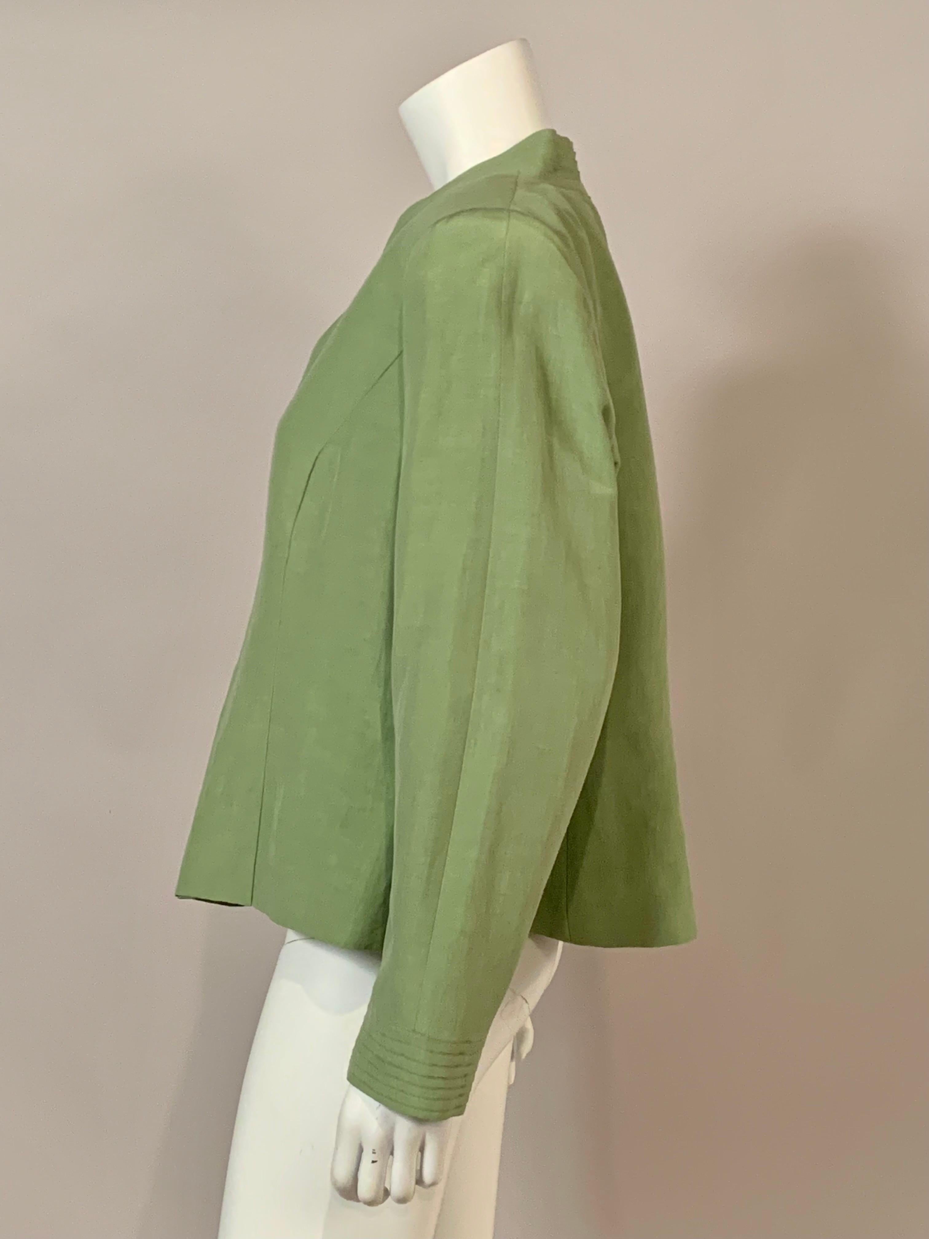 Armani Green Linen and Silk Blend Jacket with Pleated Collar and Cuffs For Sale 3