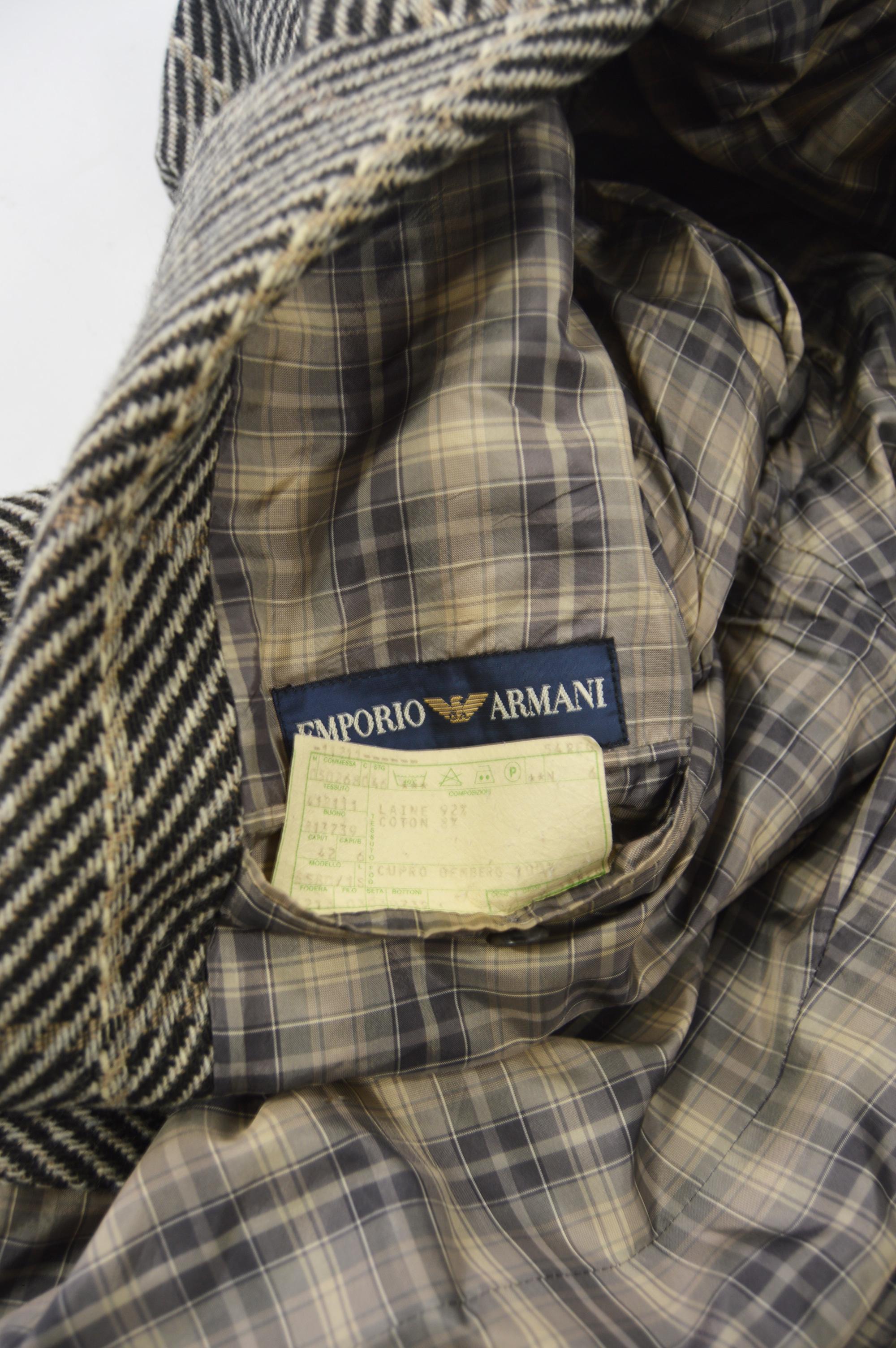 Armani Vintage Mens 1980s Bold Shoulder Blazer Jacket 3