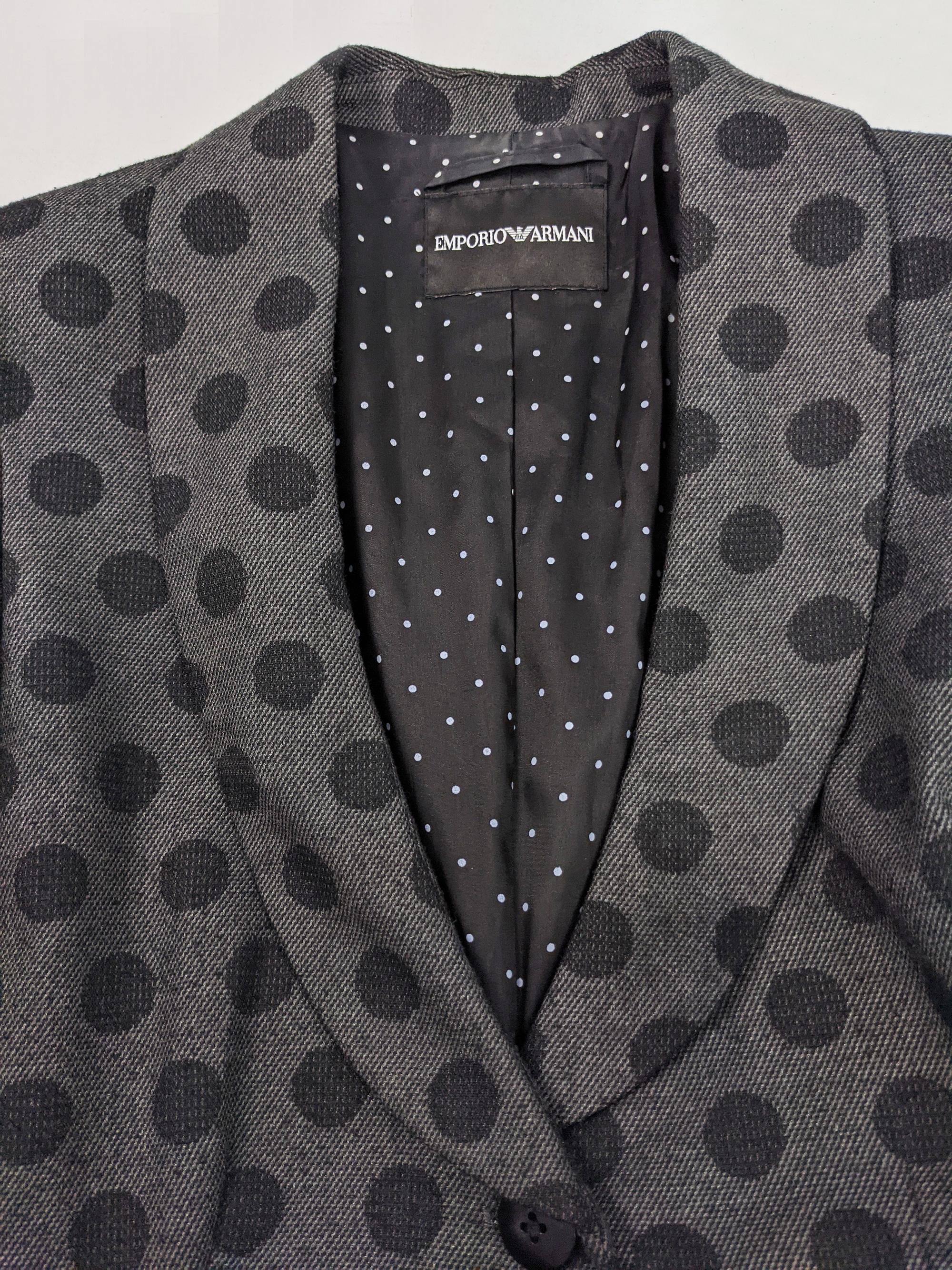 Armani Womens Grey Polka Dot Blazer In Good Condition For Sale In Doncaster, South Yorkshire