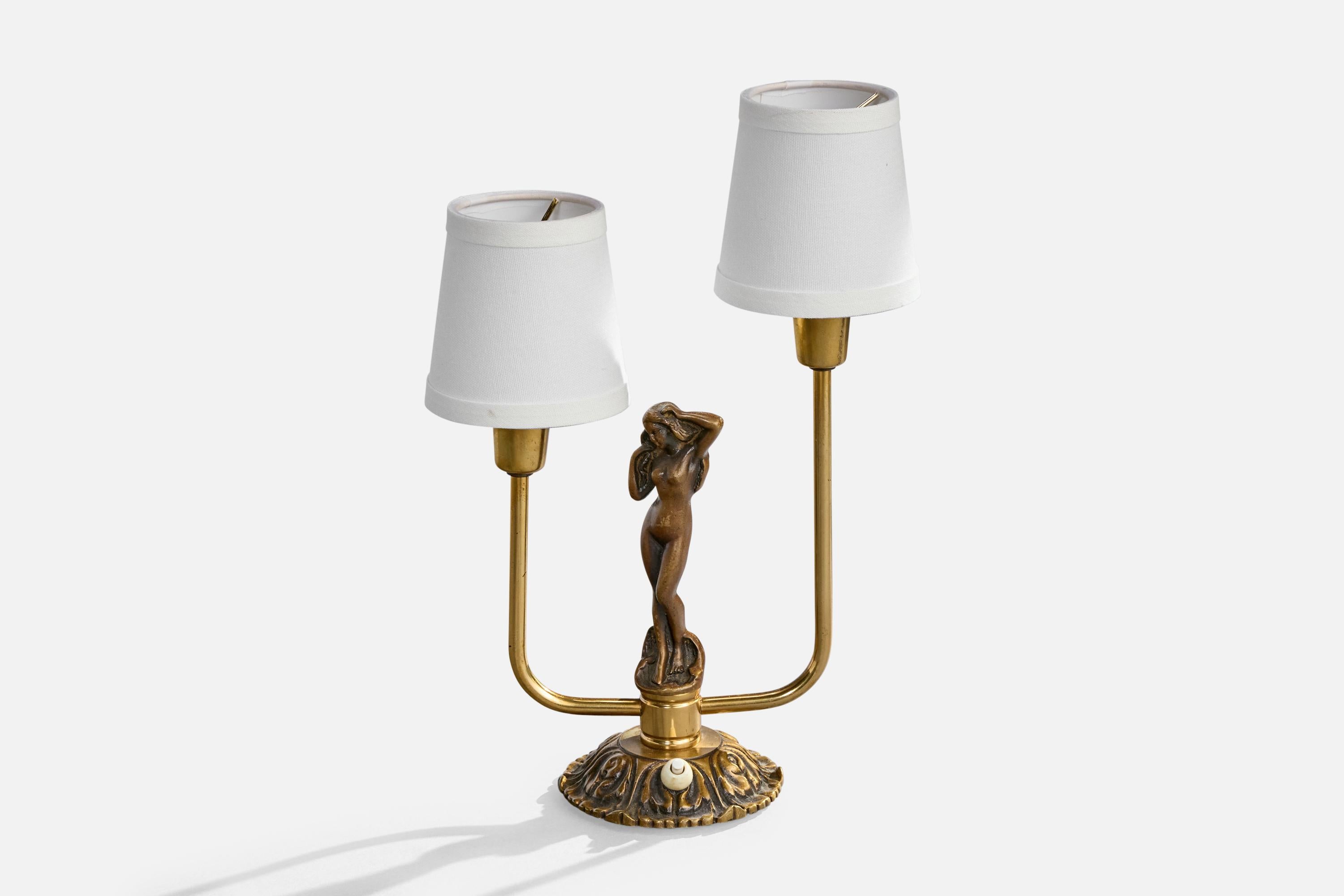 Scandinave moderne Armaturbolaget Malmö, lampe de table, laiton, tissu, Suède, années 1940 en vente