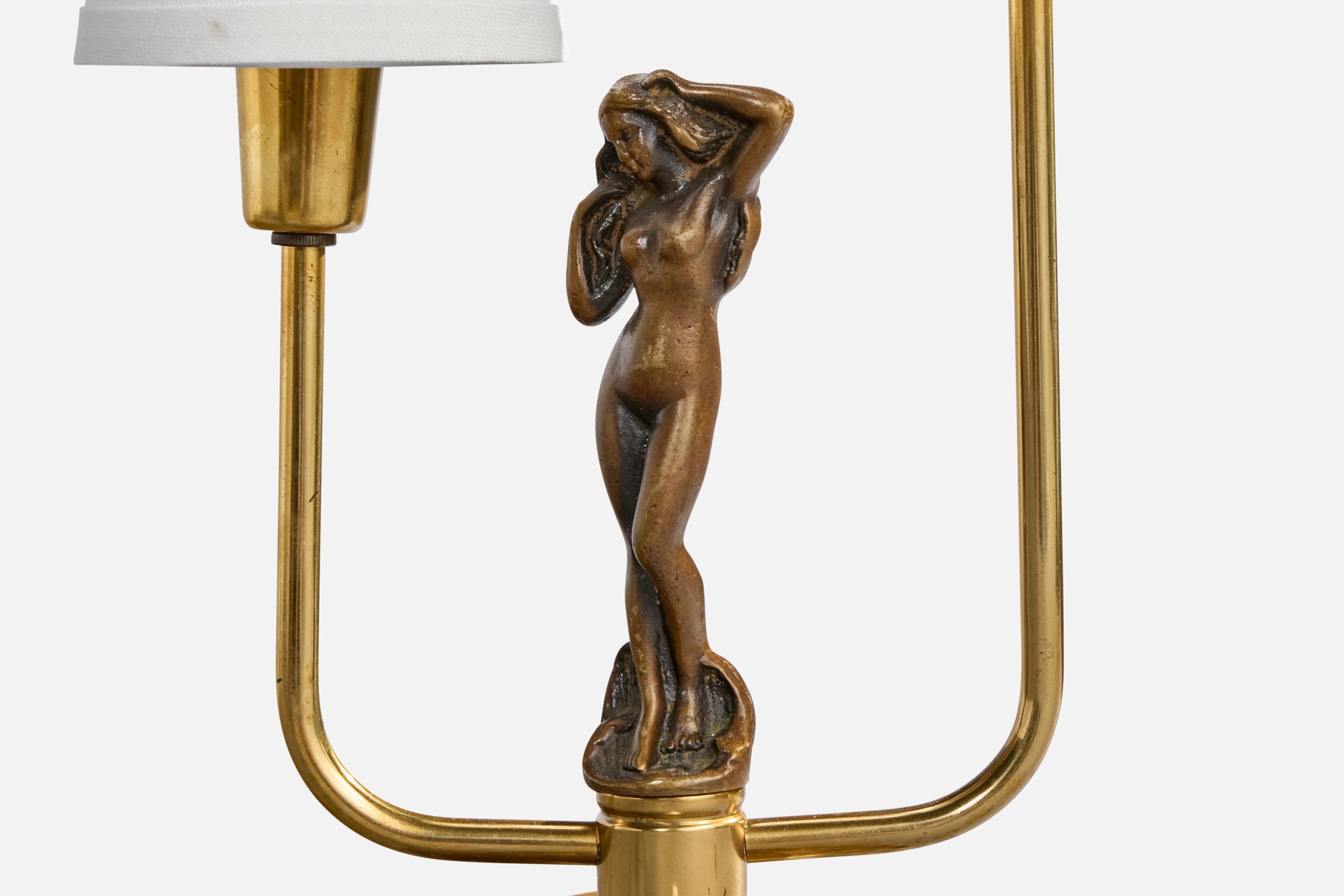 Milieu du XXe siècle Armaturbolaget Malmö, lampe de table, laiton, tissu, Suède, années 1940 en vente