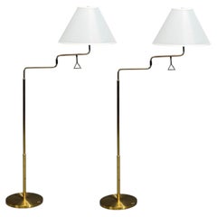 Armaturhantverk Göteborg, Lámparas de pie articuladas, latón, tela, Suecia, años 60