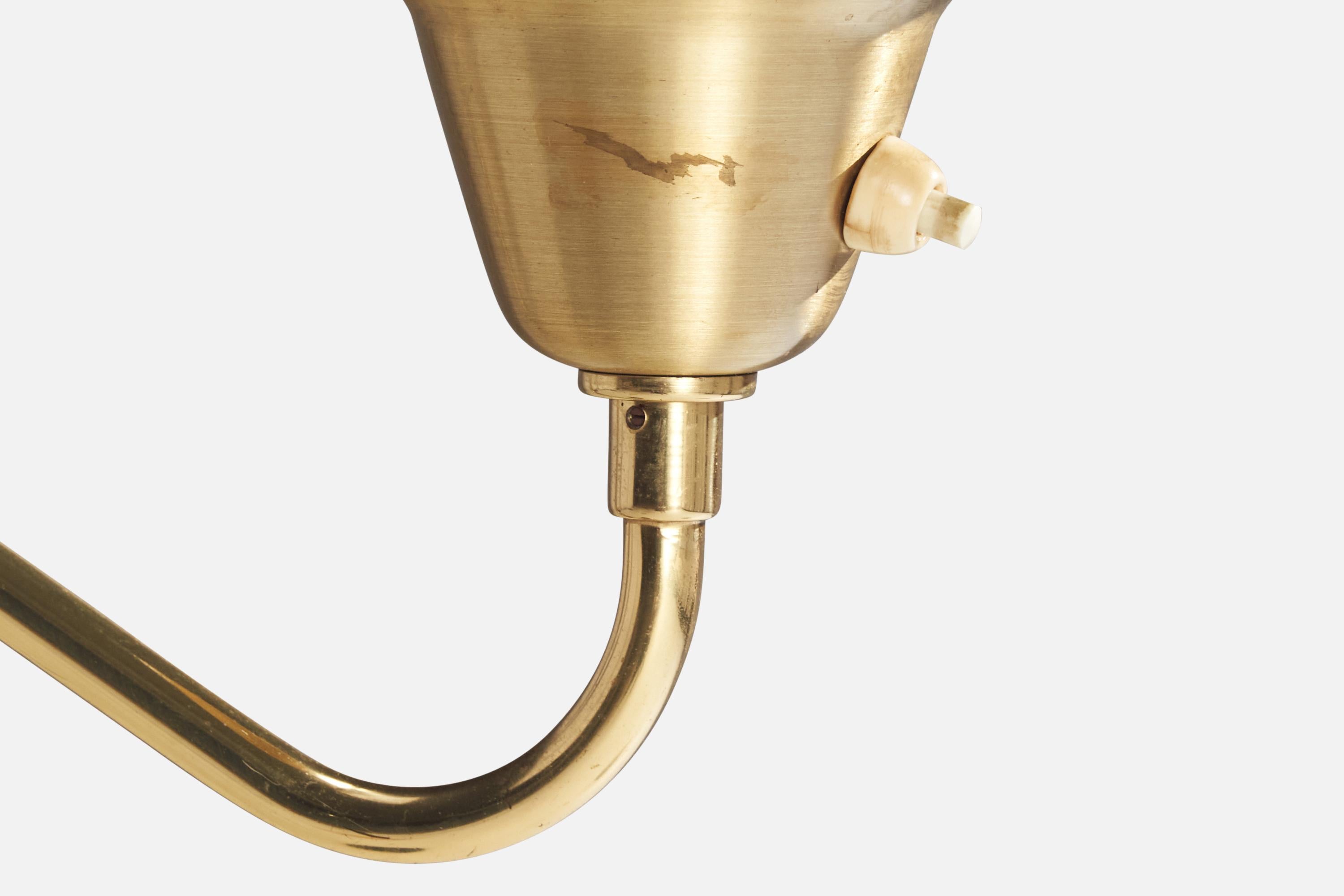 Armaturhantverk Göteborg, Floor Lamp, Brass, Wood, Paper, Sweden, 1960s In Good Condition For Sale In High Point, NC