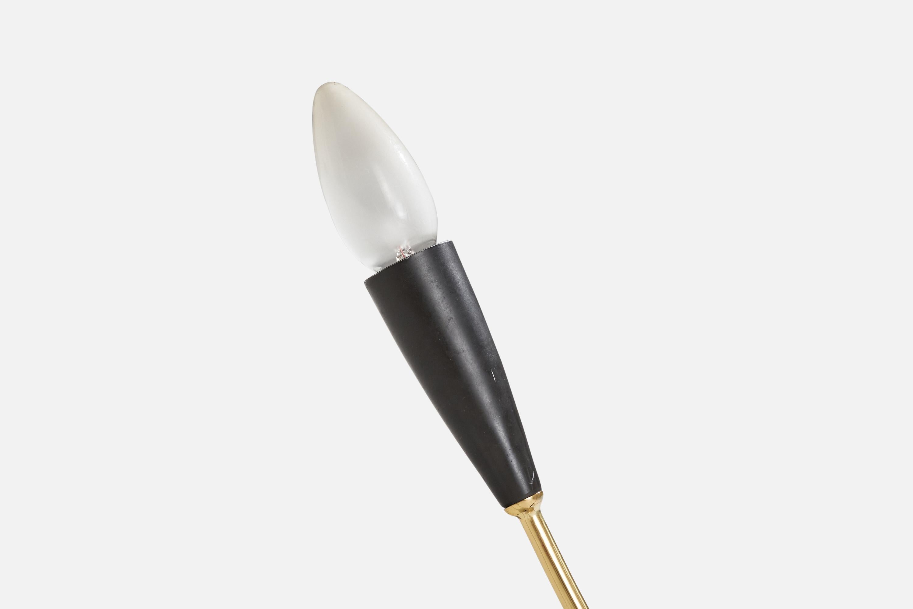 Milieu du XXe siècle Armaturhantverk Göteborg, lampe de table, laiton, métal, Suède, années 1950 en vente