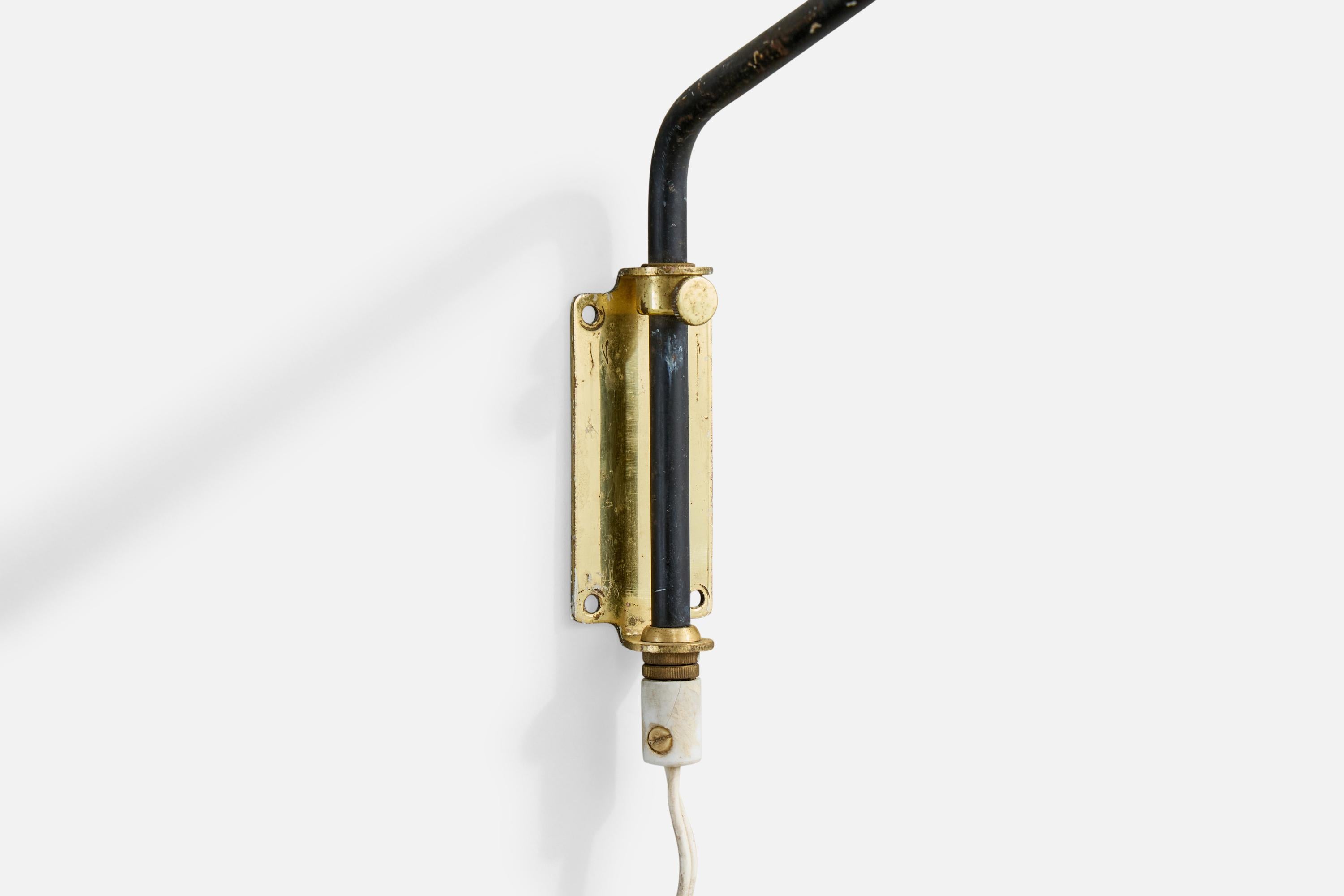 Armaturhantverk Göteborg, Wall Light, Iron, Brass, Rattan, Sweden, 1940s In Good Condition For Sale In High Point, NC