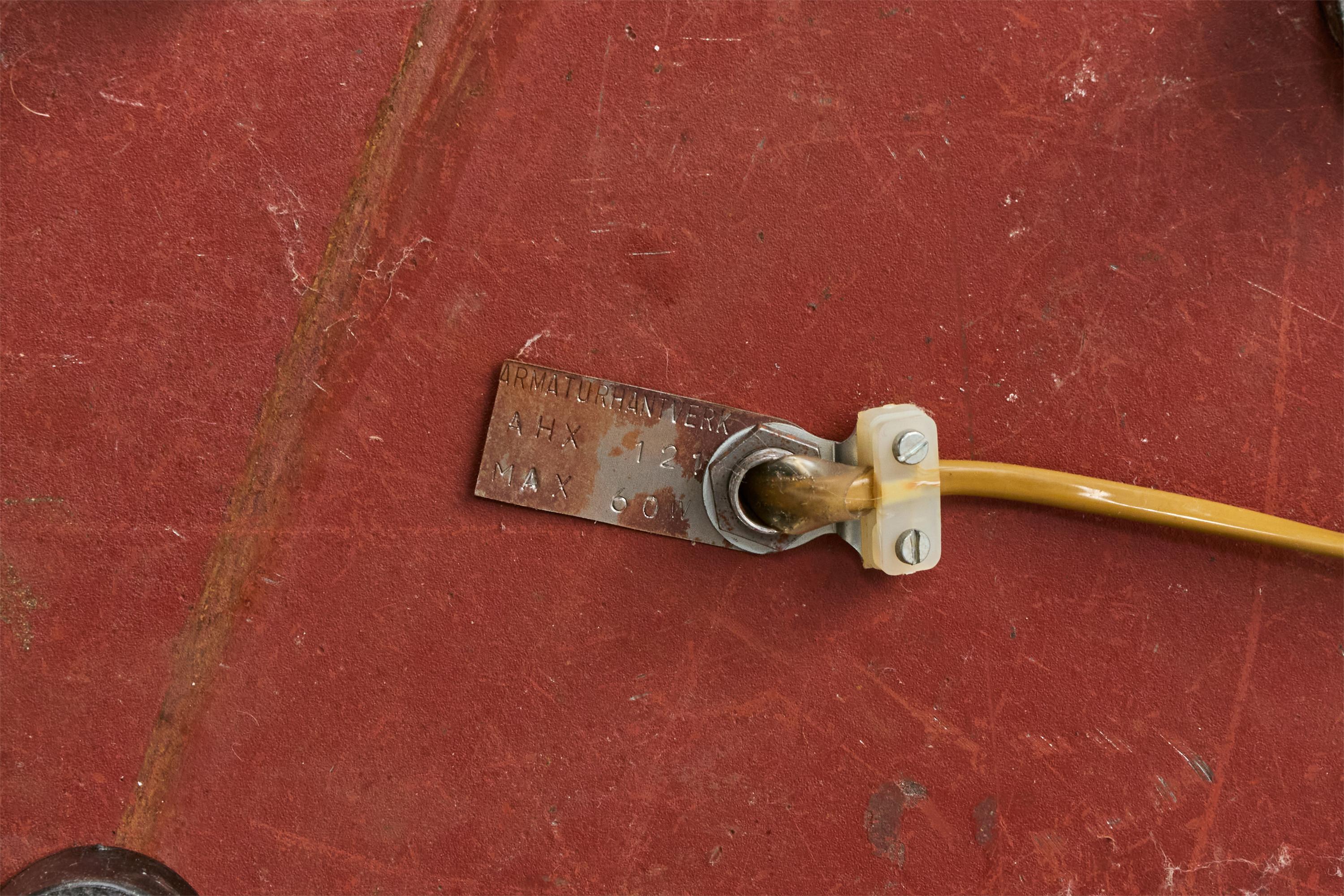 Armaturhantverk Tibro, Lámparas de pie, Latón, Tela, Suecia, Años 60 en venta 6