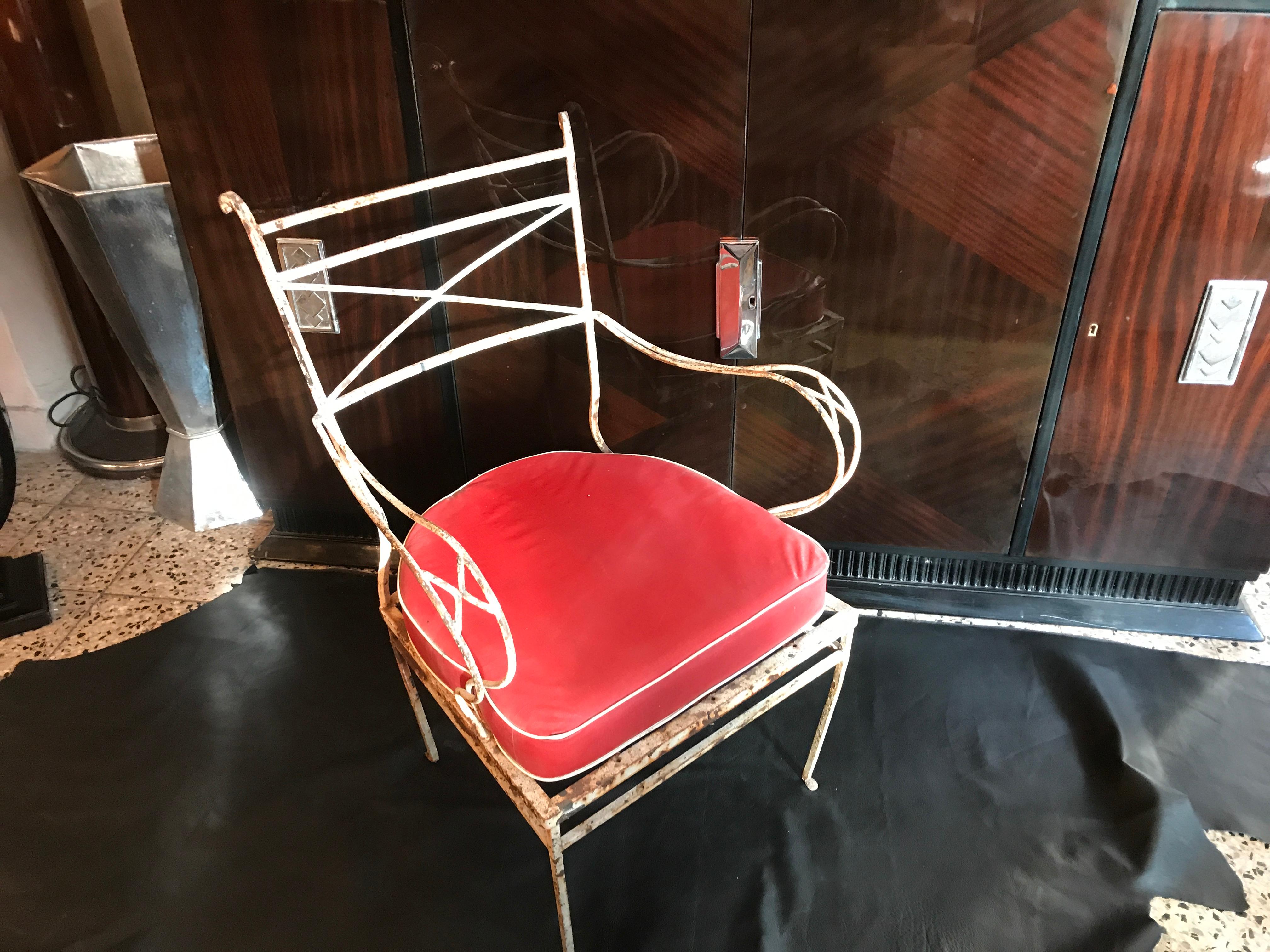 Armchair
They are repainted before delivery.
We have specialized in the sale of Art Deco and Art Nouveau and Vintage styles since 1982. If you have any questions we are at your disposal.
Pushing the button that reads 'View All From Seller'. And you