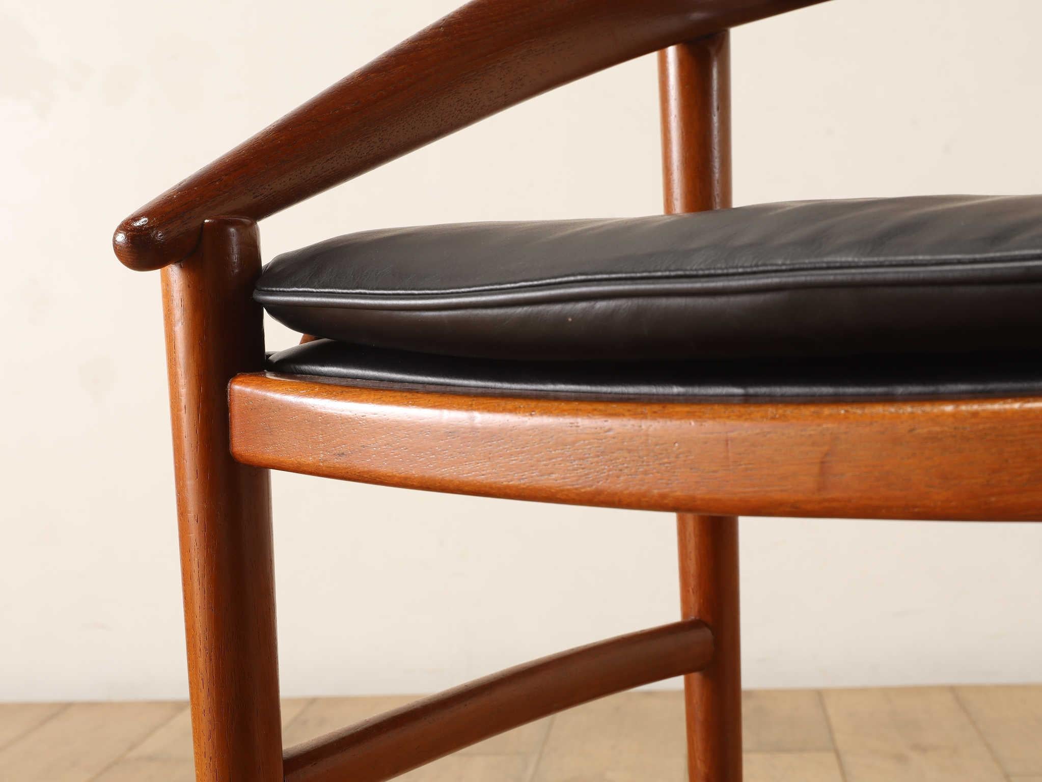 Armchair 1960's For Sale 4
