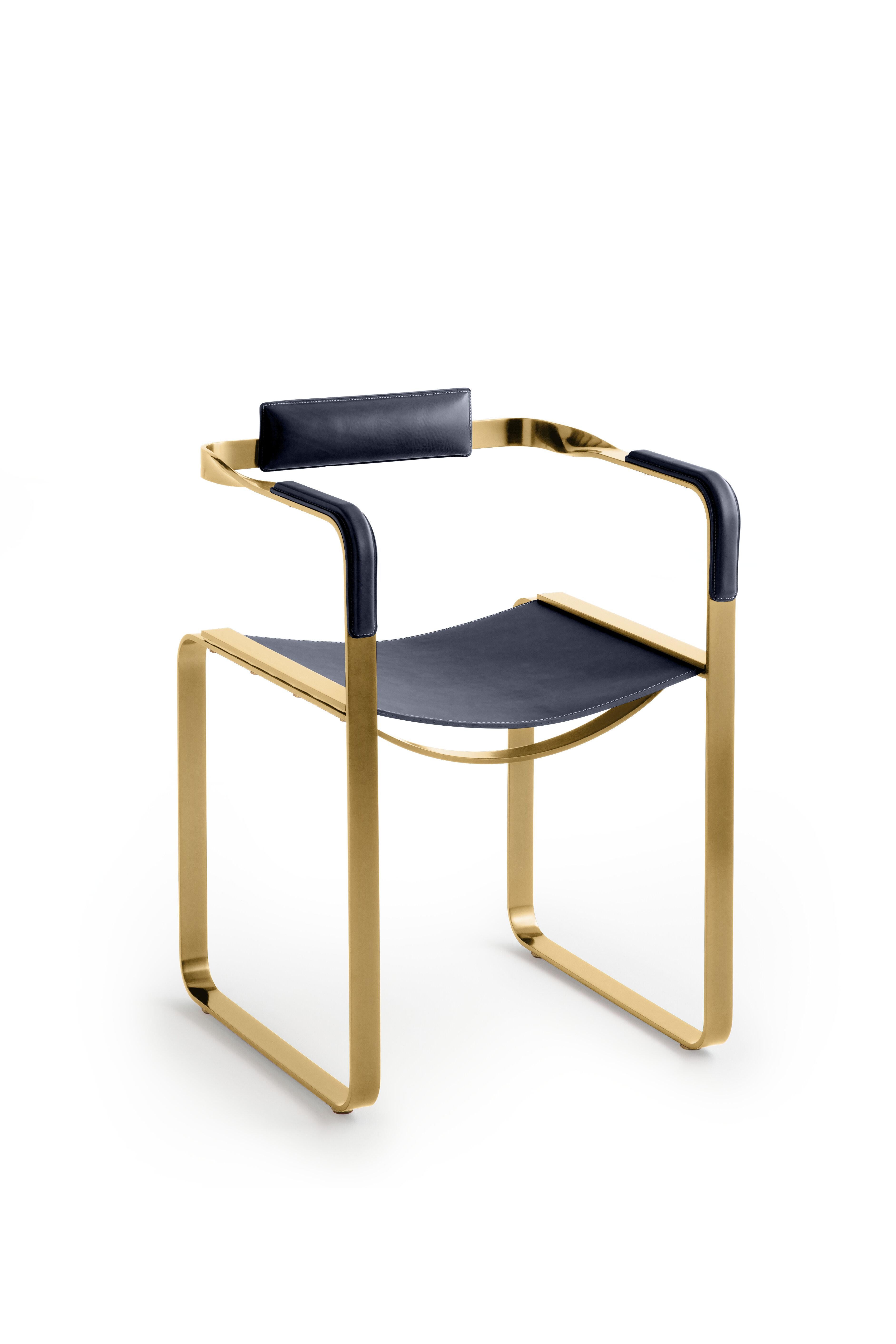 Armchair, Aged Brass Steel & Blue Navy Saddle Leather, Contemporary Style In New Condition For Sale In Alcoy, Alicante