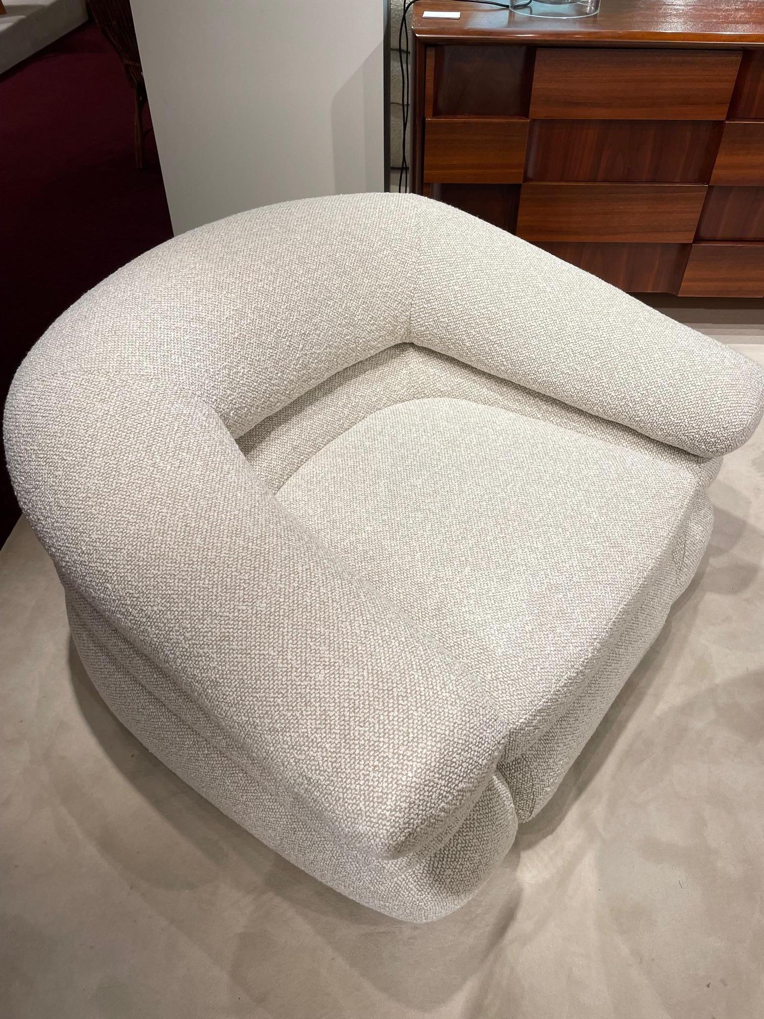 Fait main Ensemble fauteuil et pouf D'URBINO et LOMAZZI en vente