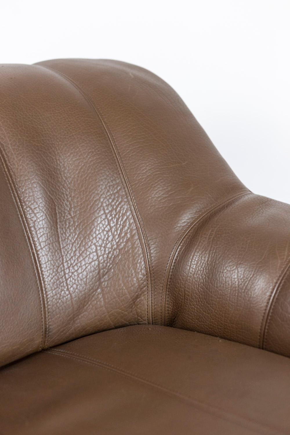 Armchair and Ottoman in Leather, 1970s For Sale 3