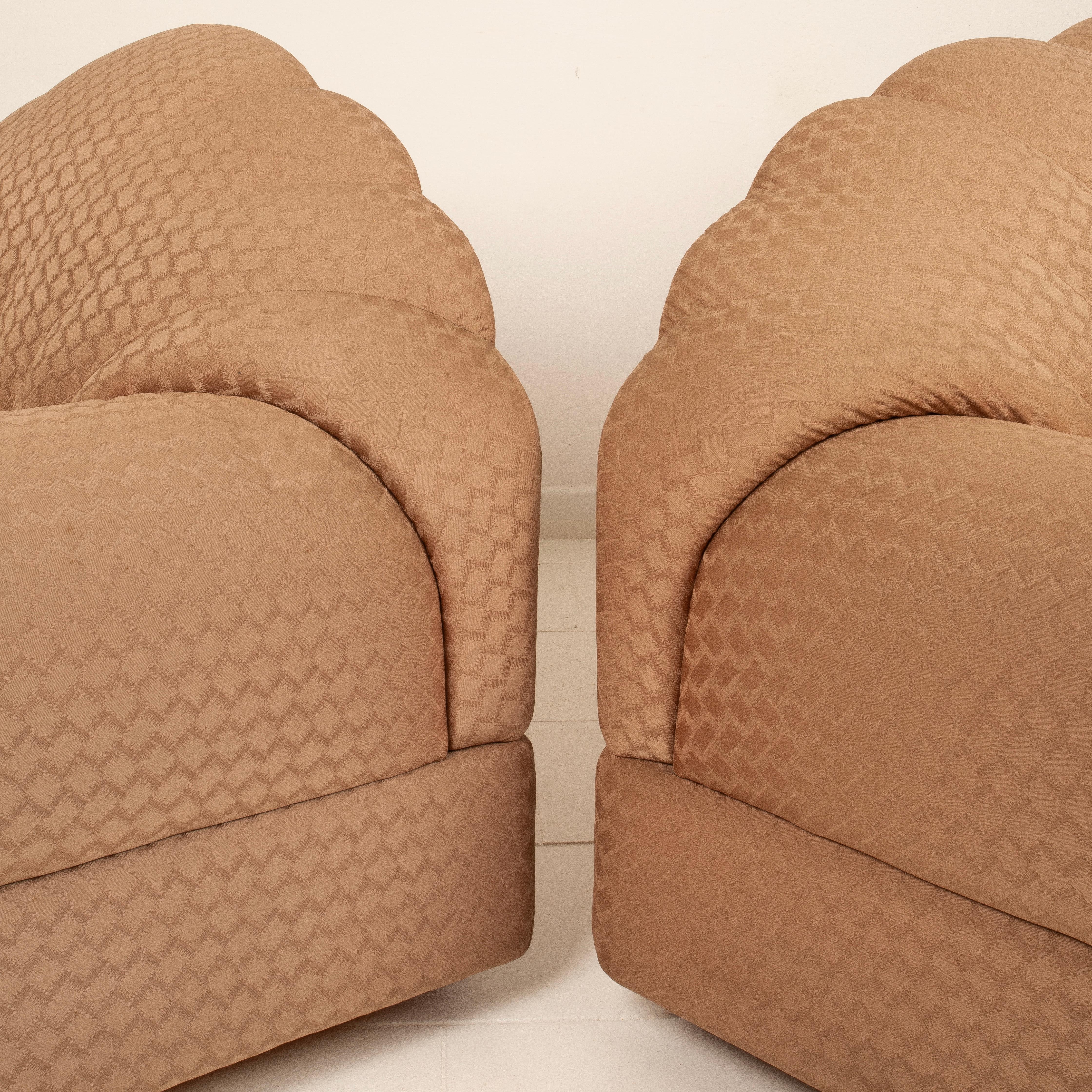 Sillón y sofá de Alain Delon para Maison Jansen en venta 4