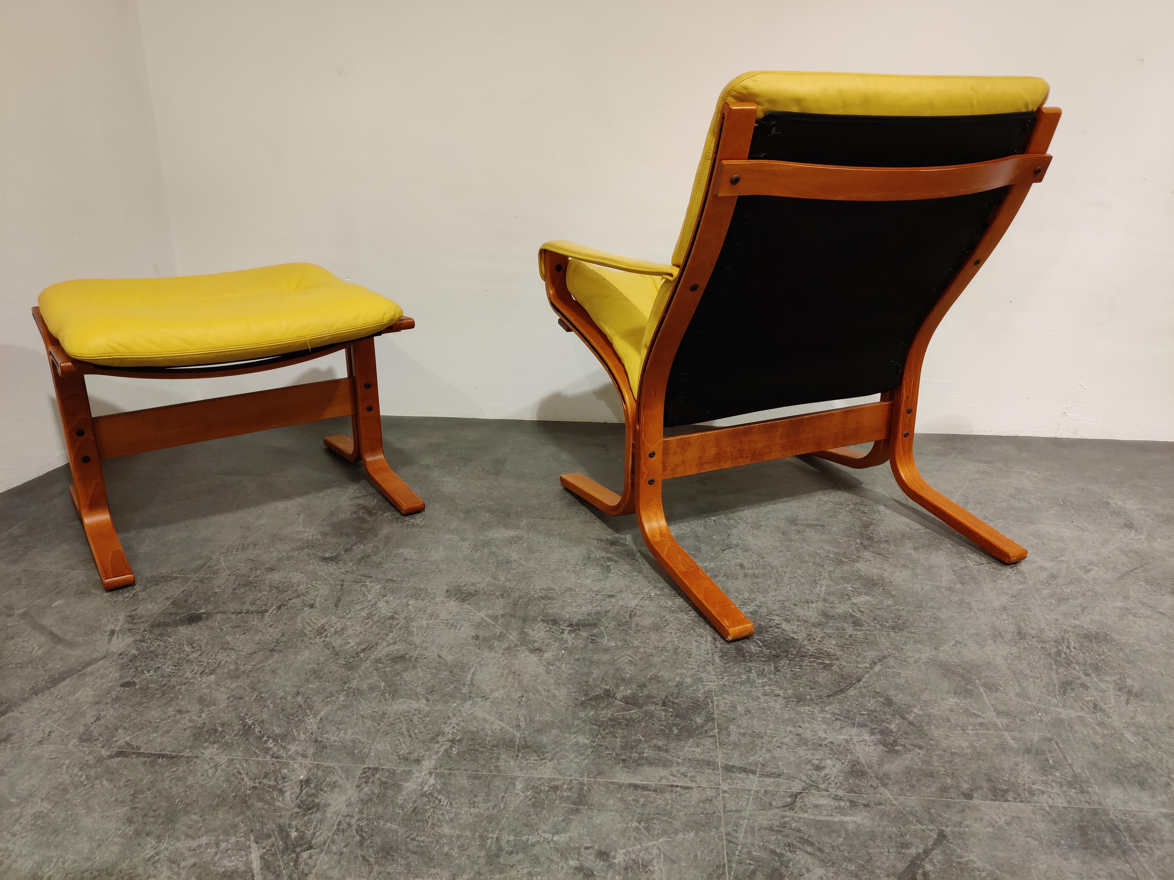 Armchair and stool by Ingmar Relling for Westnofa, 1970s In Good Condition In HEVERLEE, BE
