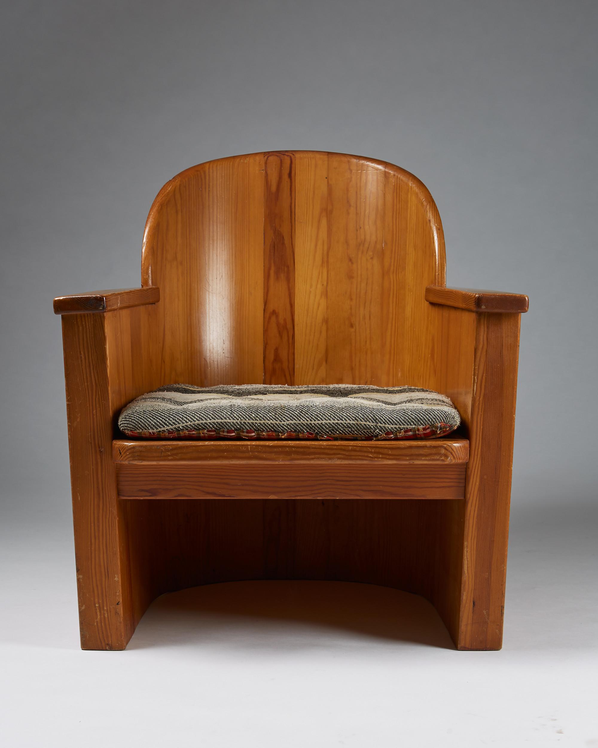 Scandinavian Modern Armchair Attributed to Axel-Einar Hjorth for Åby Furniture, Sweden, 1950s
