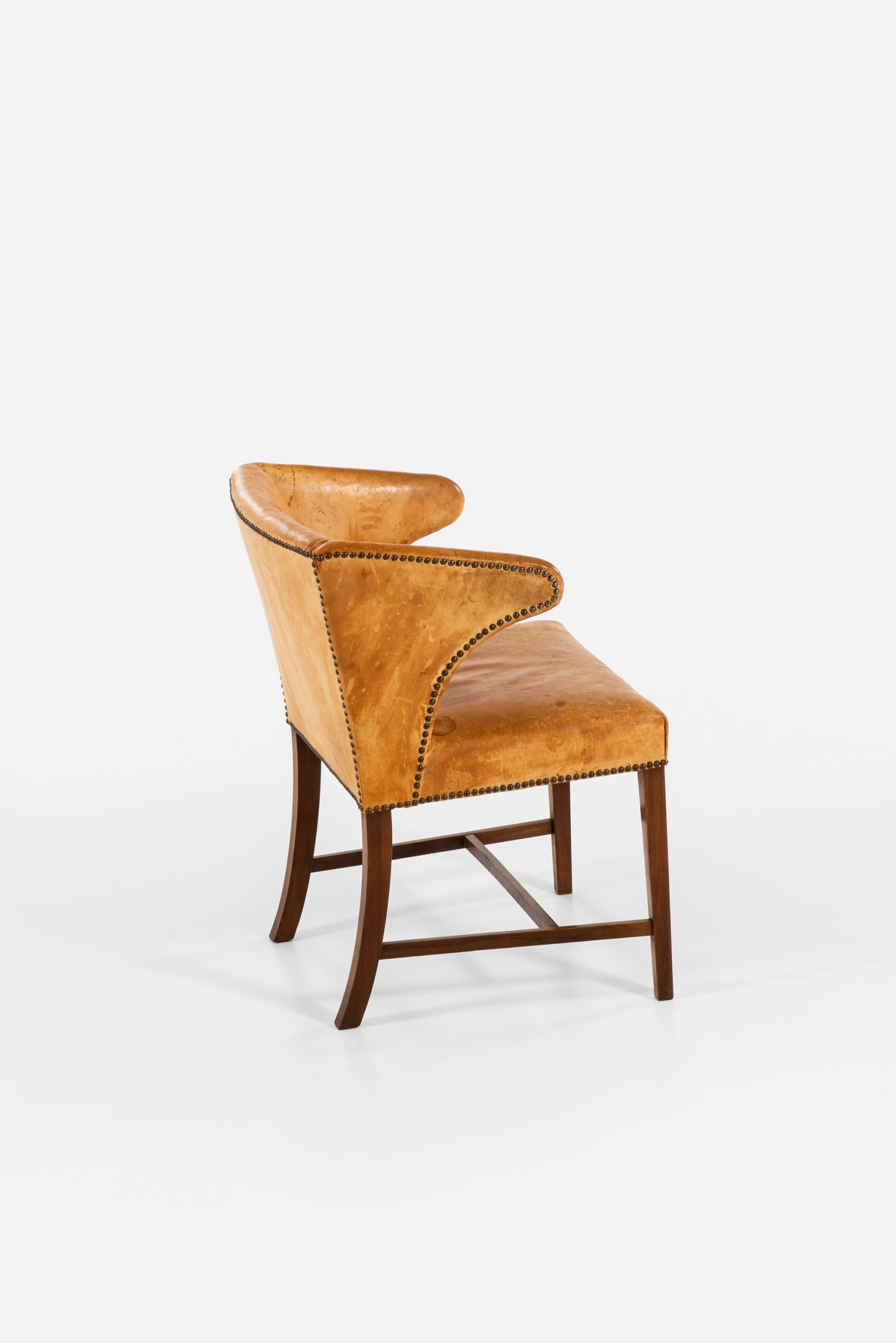Armchair Attributed to Frits Henningsen by cabinetmaker Frits Henningsen For Sale 1