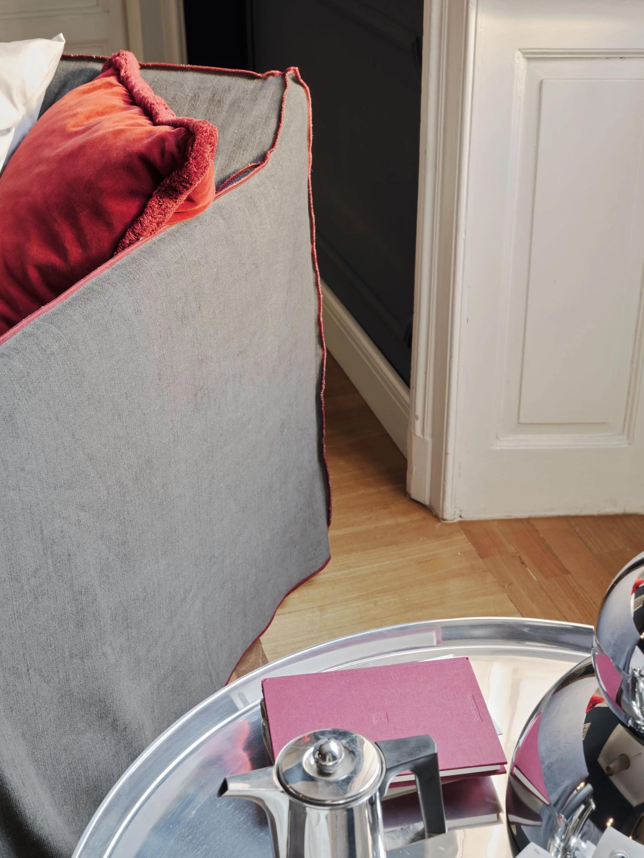 Sillón cama Gervasoni Ghost 11 diseño Paola Navone - Tela cat.C en Nuevo estado para la venta en Alcamo, IT