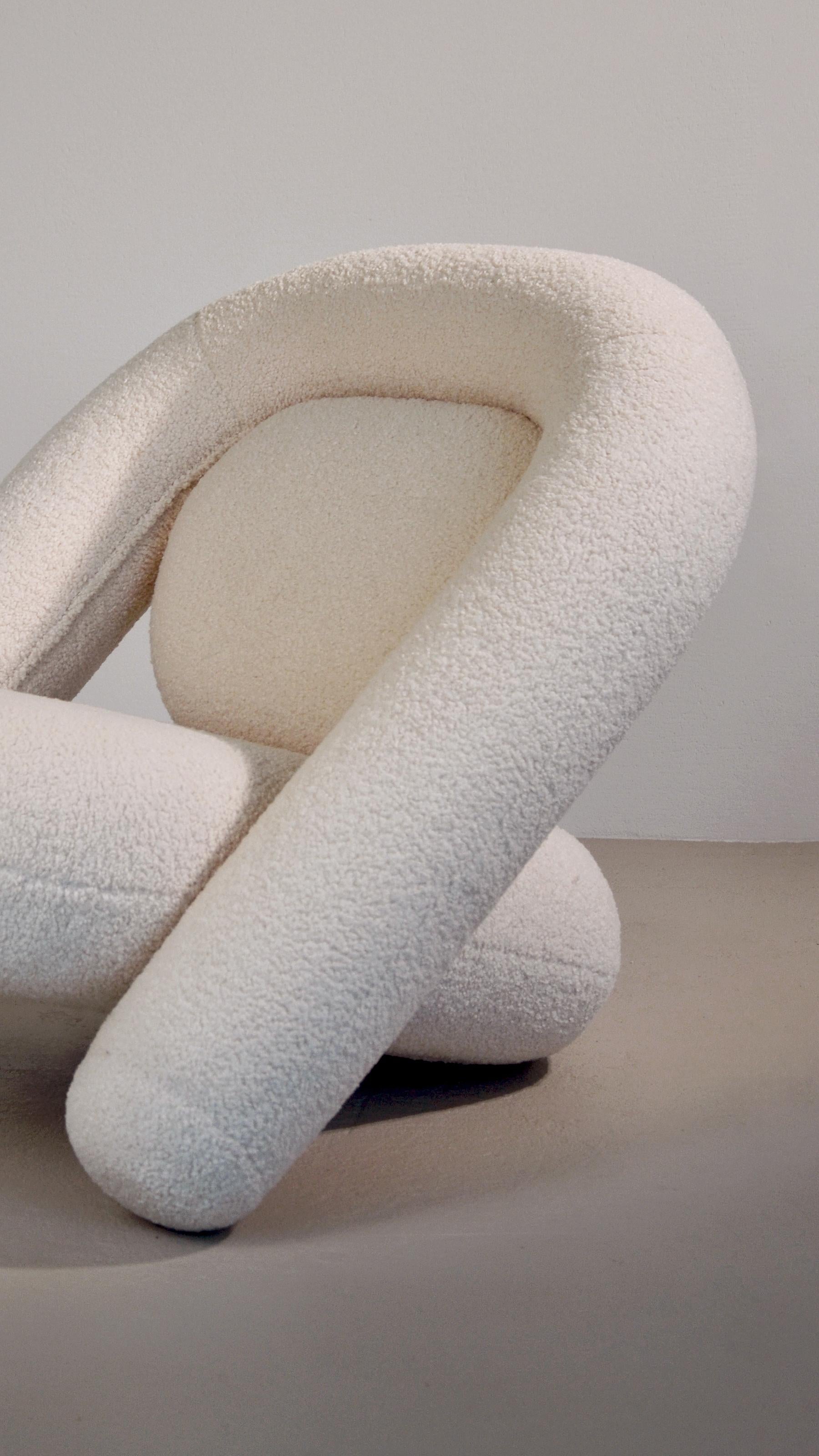 Armchair BUN - Contemporary Sculptural Chair for Minimalist Interiors For Sale 2