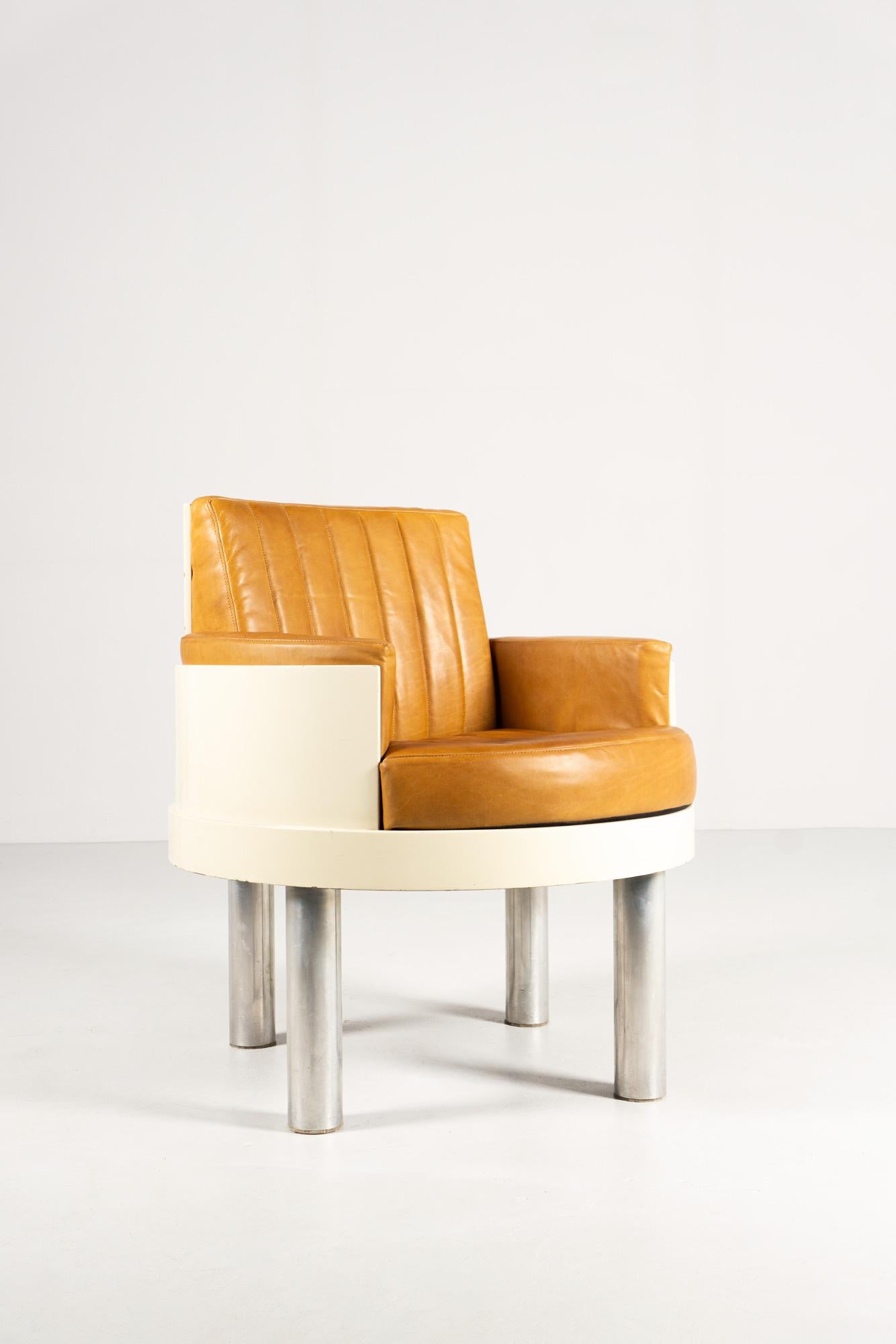 Este rarísimo sillón, modelo 