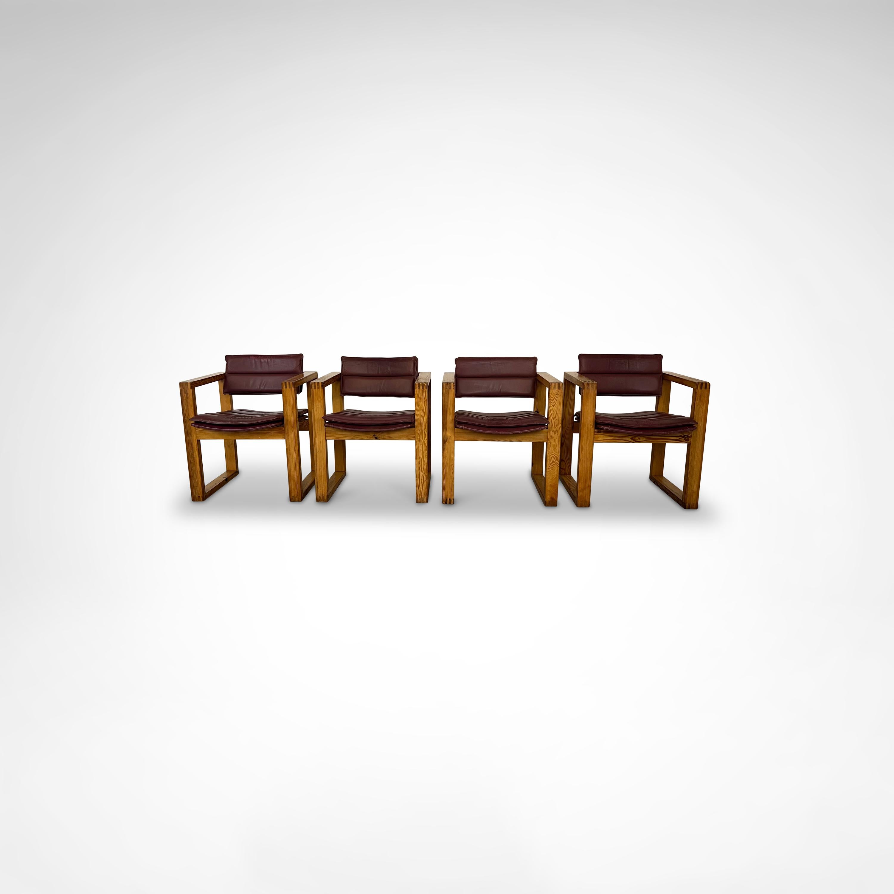 Sessel von Ate van Apeldoorn für Houtwerk Hattem, 4er-Set, 1970er-Set im Zustand „Gut“ im Angebot in Sas van Gent, NL