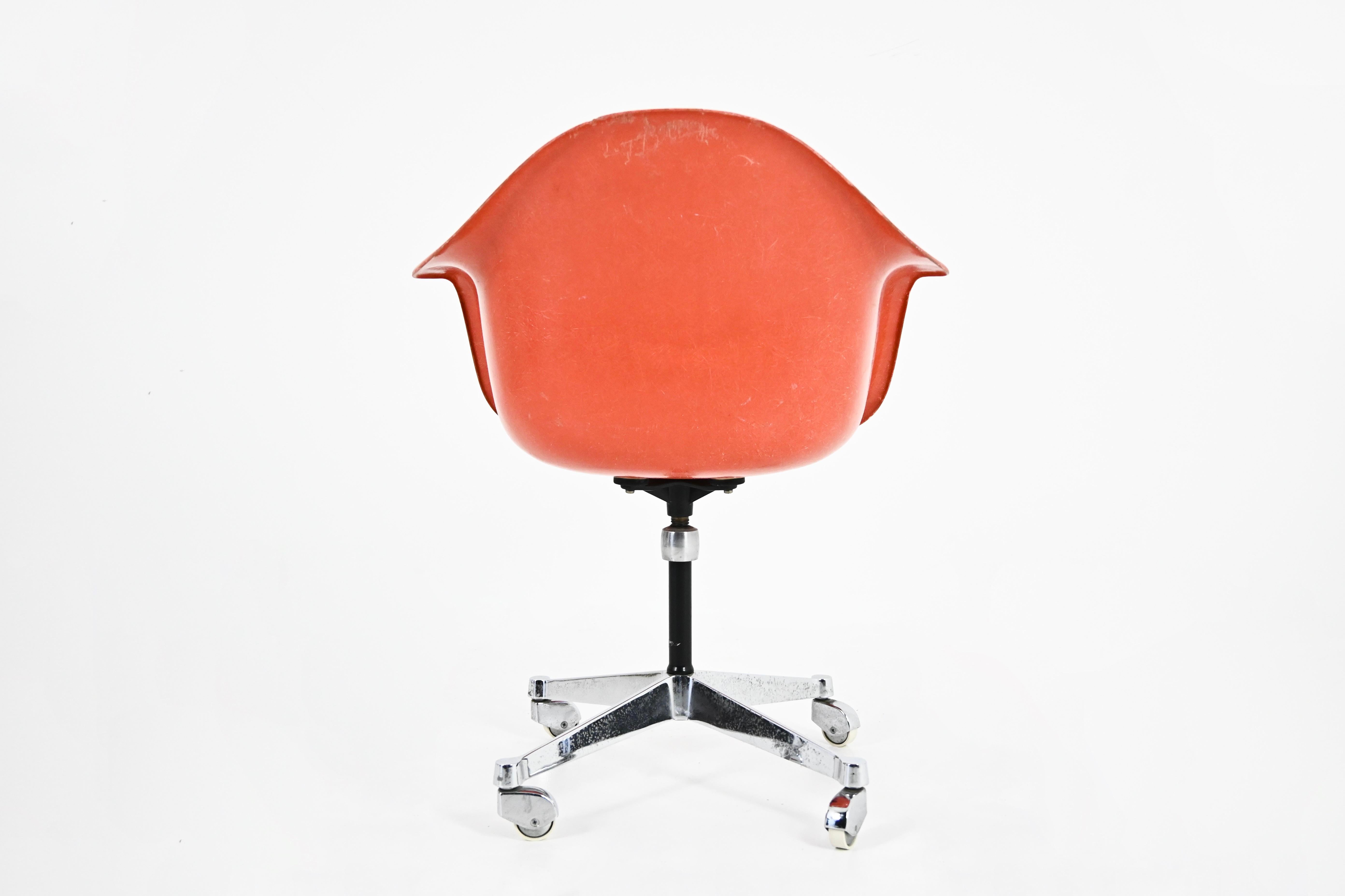 Armchair by Charles and Ray Eames for Herman Miller, 1970s In condizioni buone in vendita a bruxelles, BE