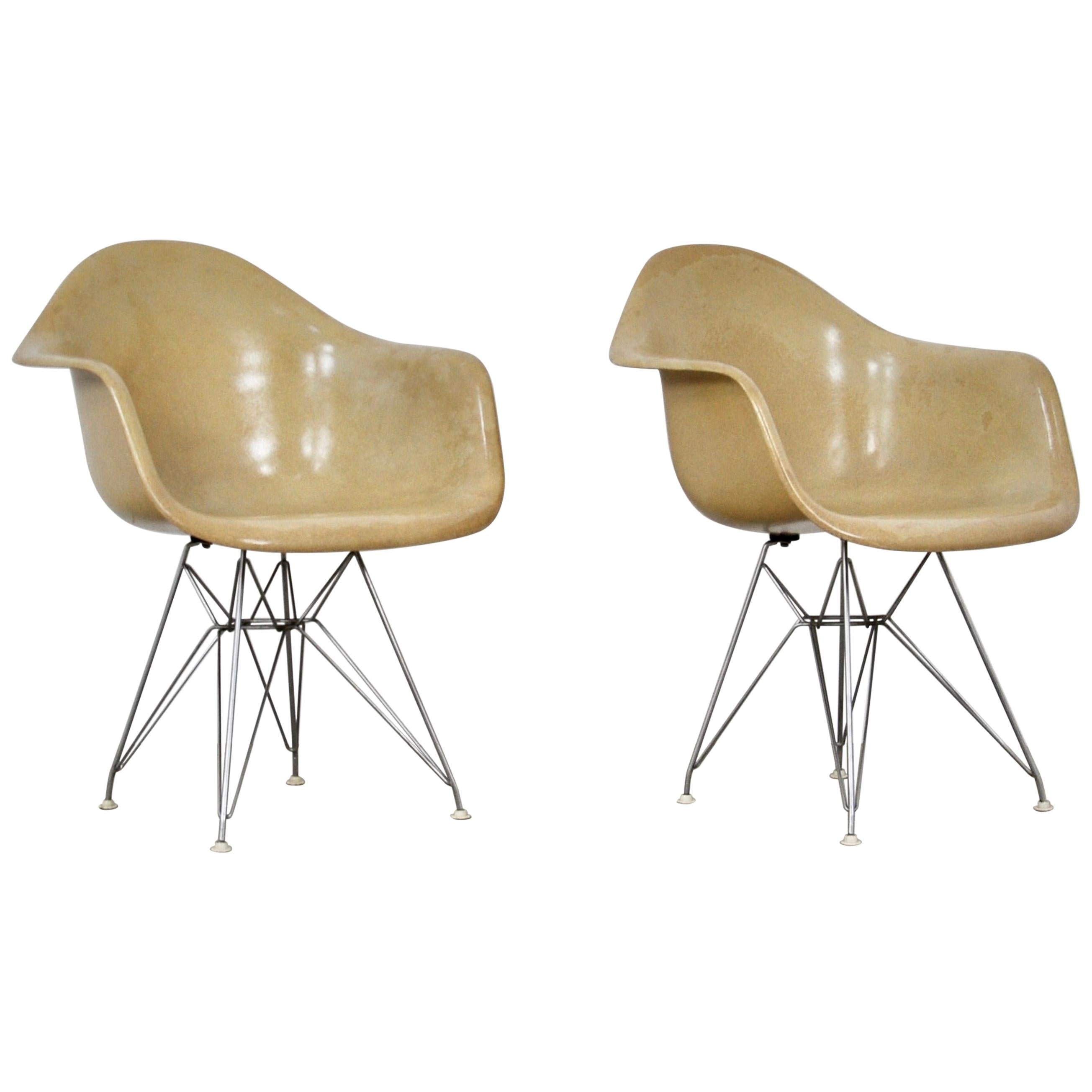 Herman Miller Furniture Vintage Chairs, Tables & More 869 For Sale