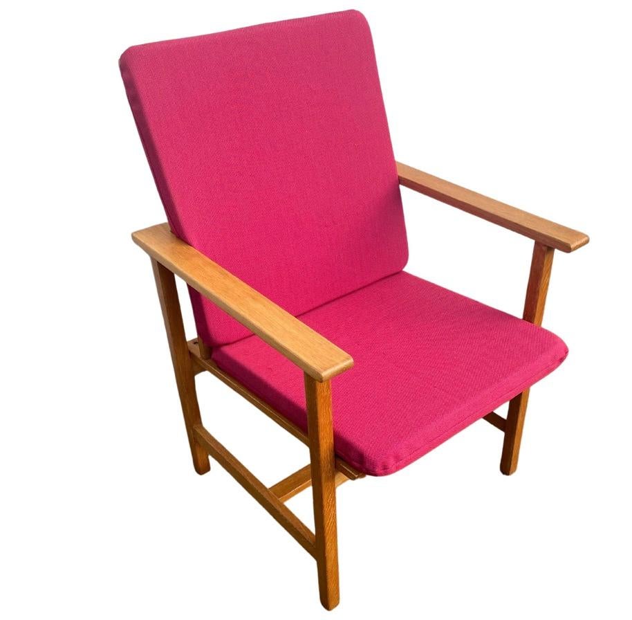 20th Century Lounge chair by Danish Designer Borge Mogensen, Model 2257