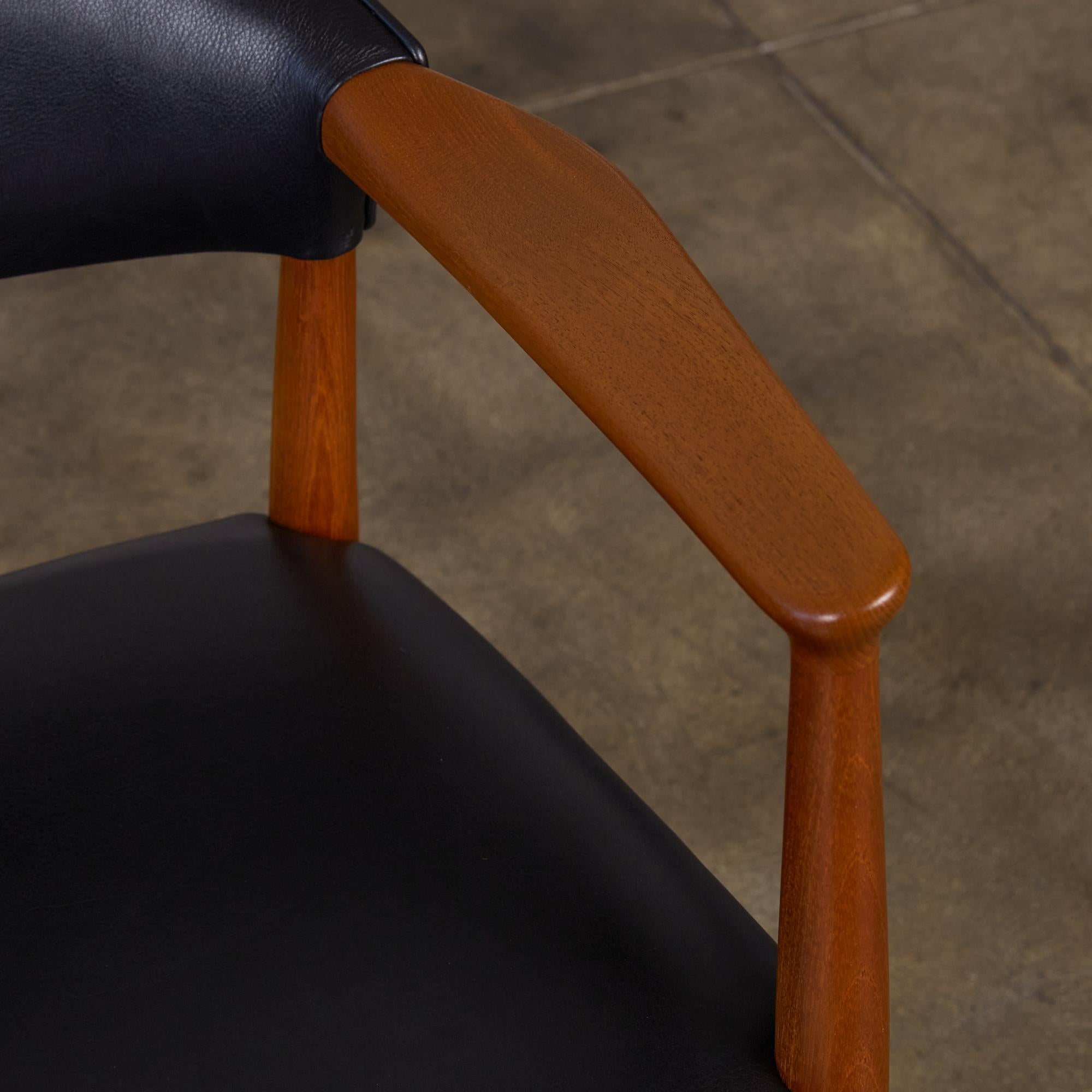Armchair by Ejnar Larsen and A. Bender Madsen 4
